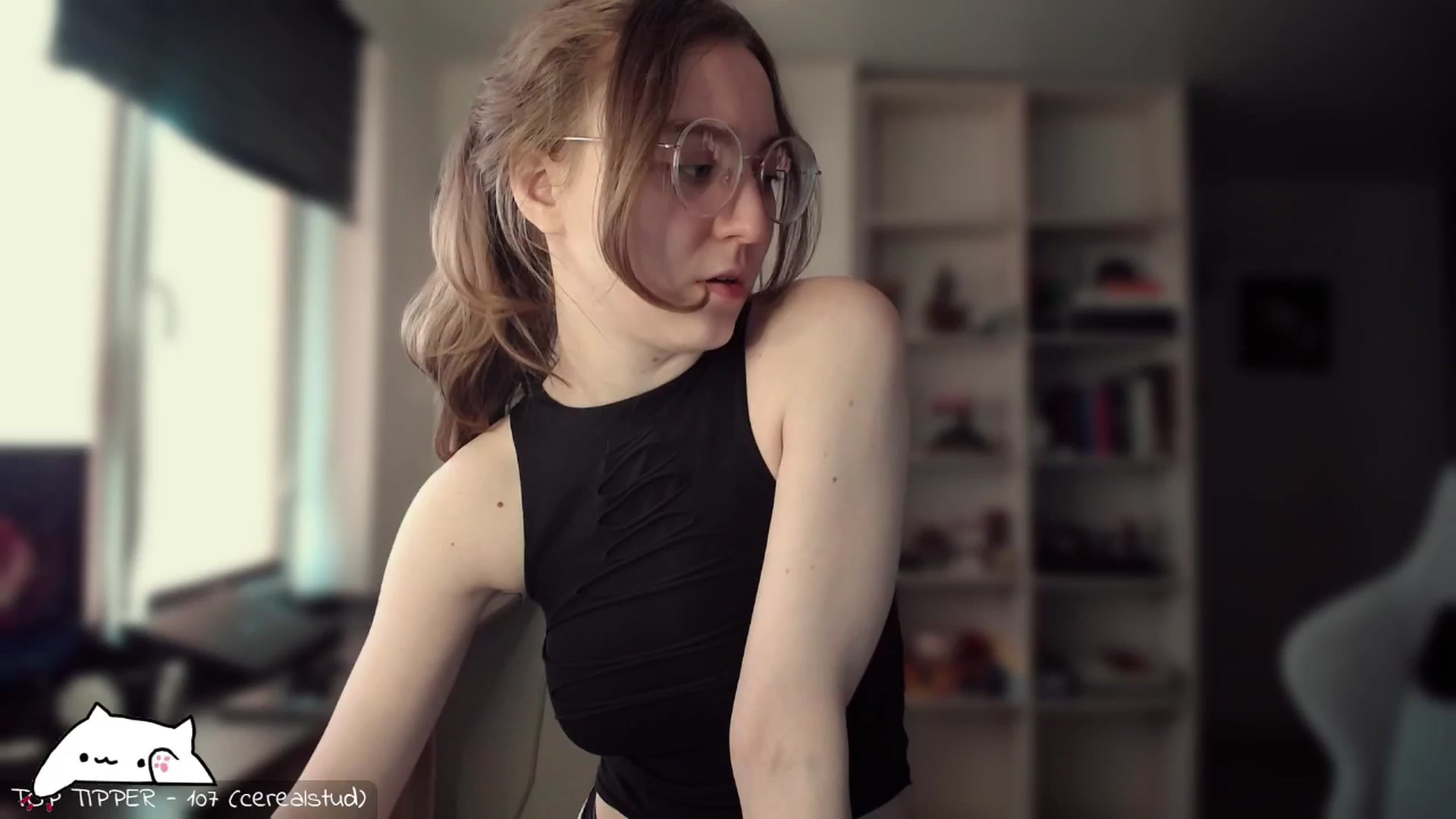 Gallery image thumbnail from Meowlexx's myfreecams stream on, 02/09/2025, 07:49 image 1 of 20