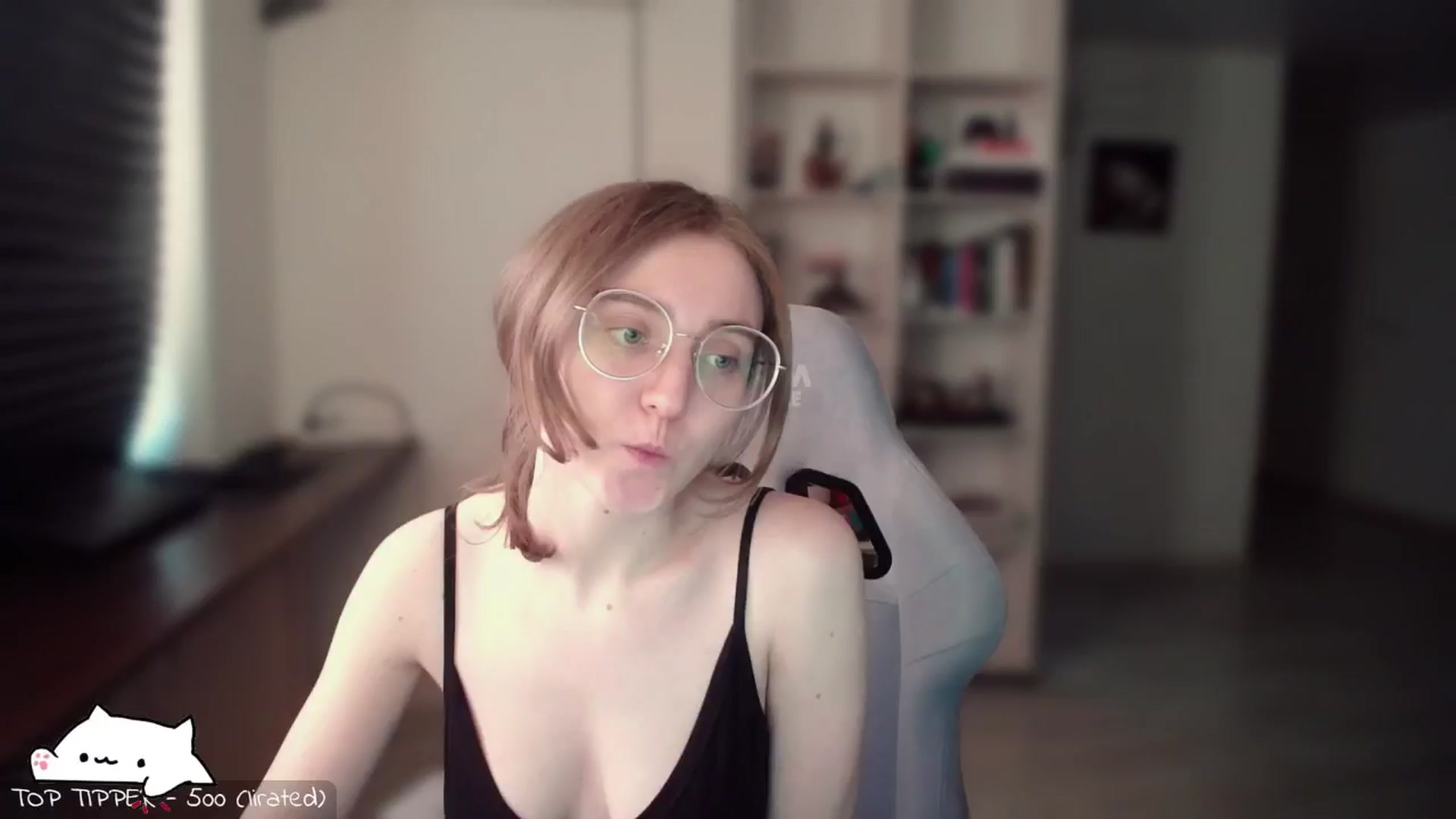 Gallery image thumbnail from Meowlexx's myfreecams stream on, 02/17/2025, 08:26 image 18 of 20