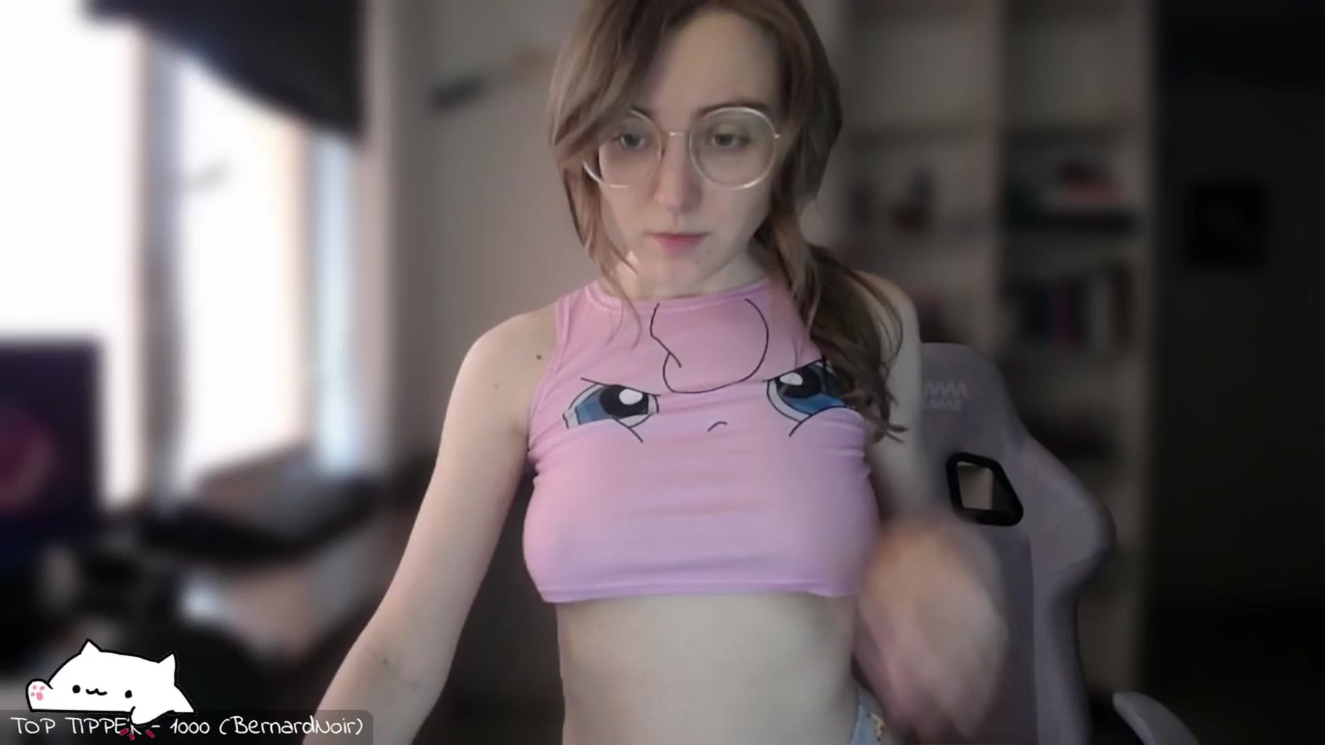 Gallery image thumbnail from Meowlexx's myfreecams stream on, 04/05/2025, 08:36 image 14 of 20