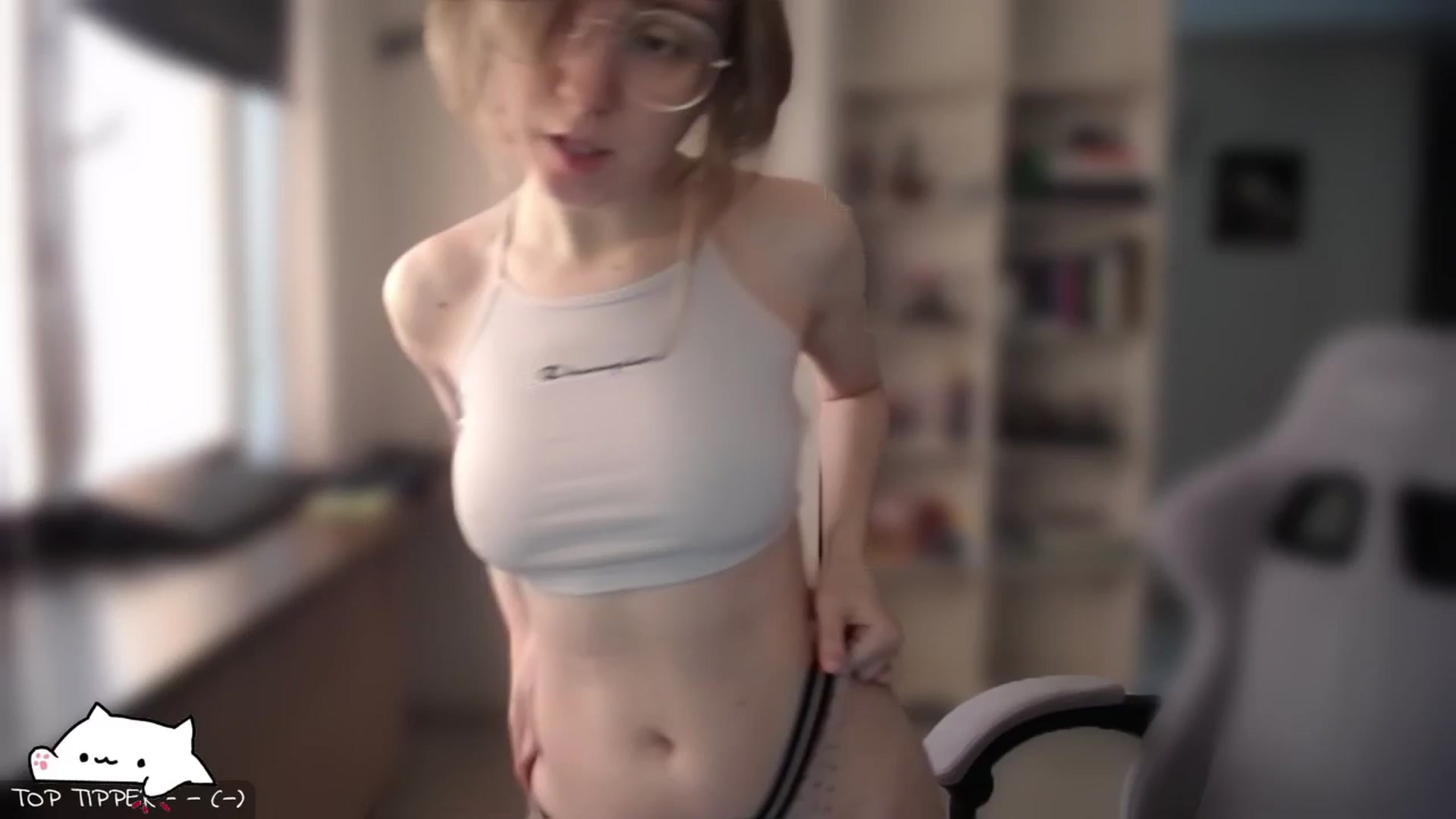 Gallery image thumbnail from Meowlexx's myfreecams stream on, 04/13/2025, 07:02 image 8 of 20