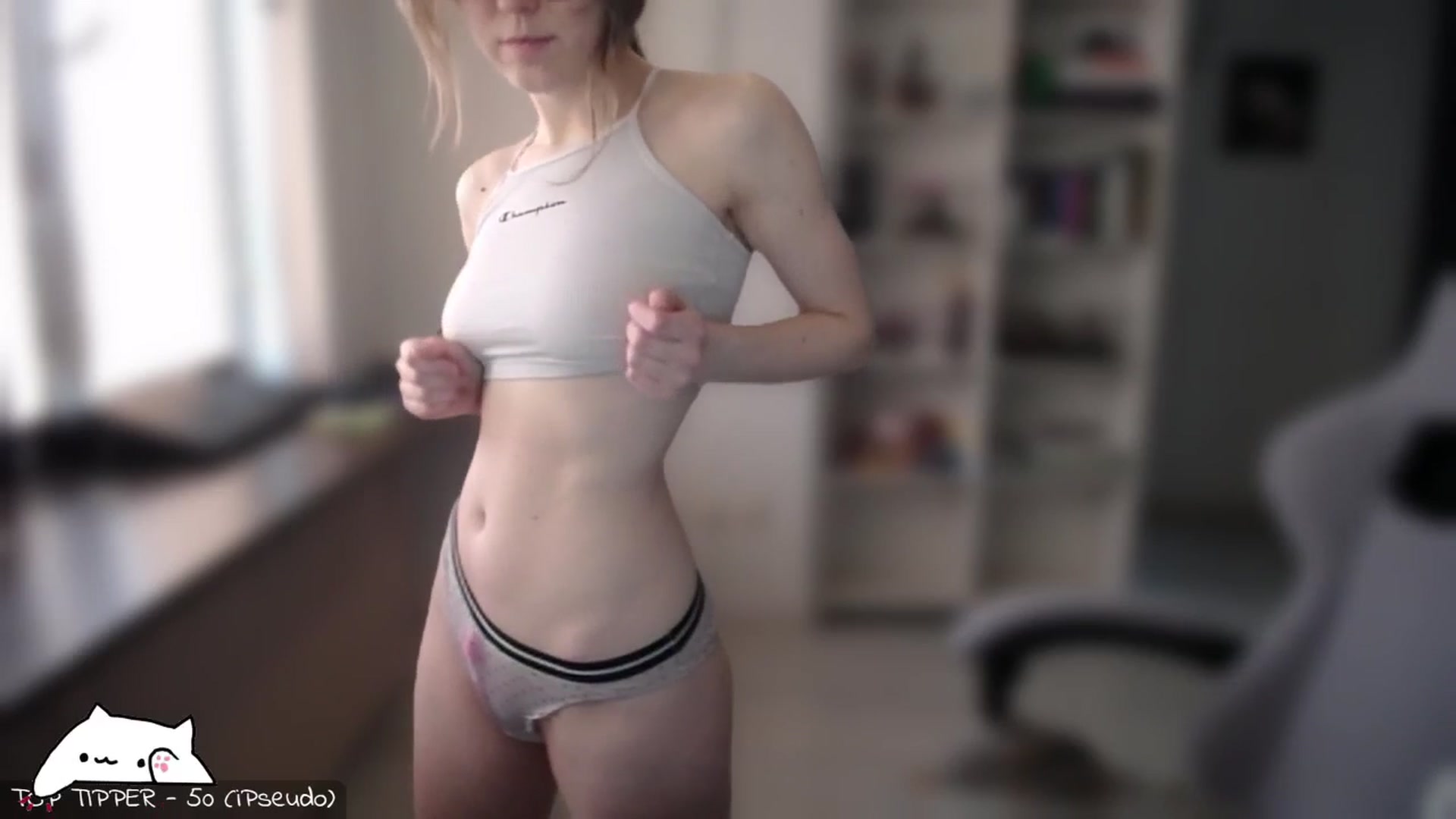Gallery image thumbnail from Meowlexx's myfreecams stream on, 04/13/2025, 08:26 image 19 of 20