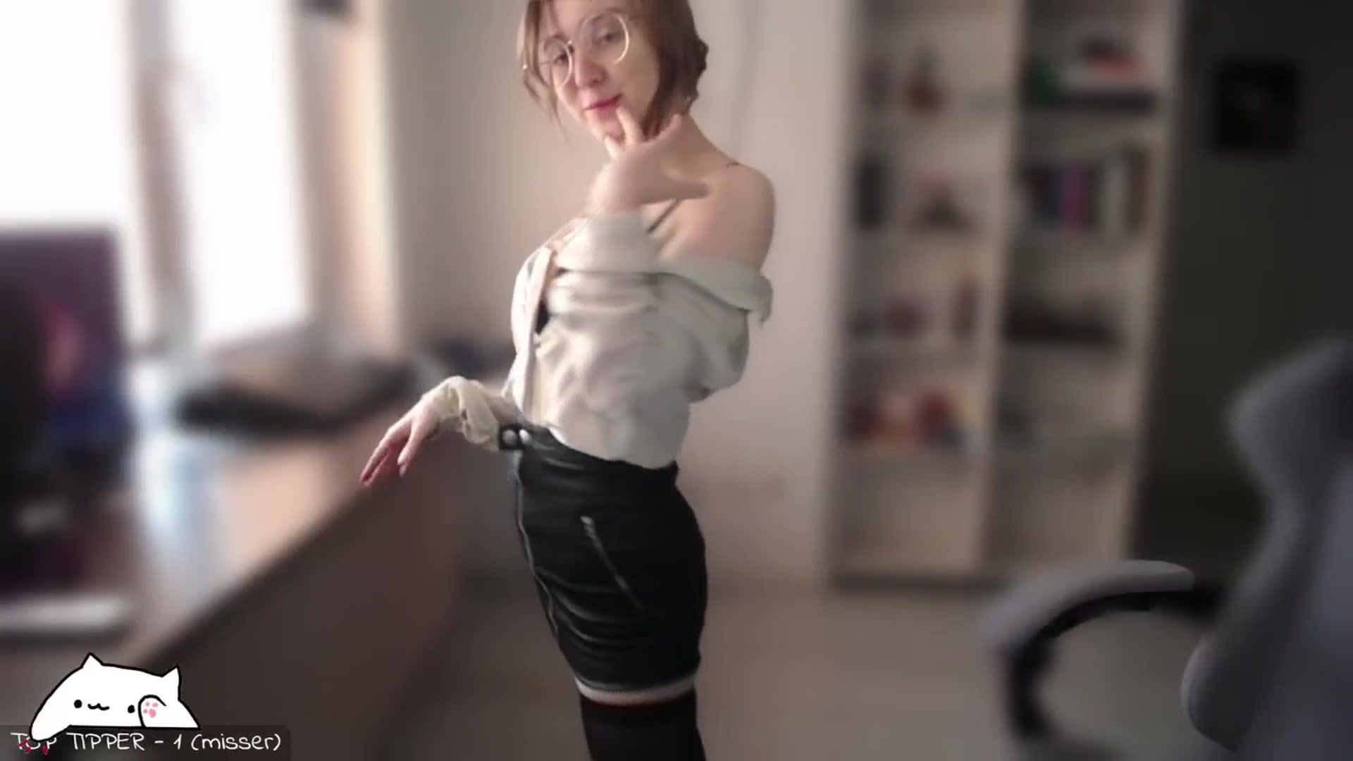 Gallery image thumbnail from Meowlexx's myfreecams stream on, 04/21/2025, 06:55 image 5 of 20