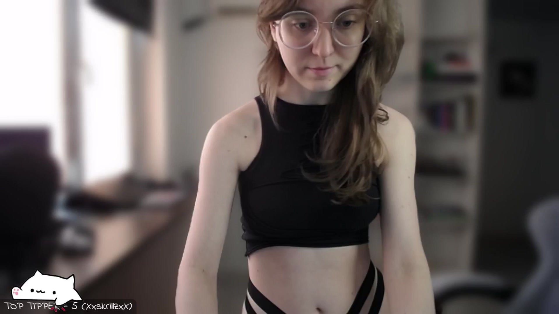 Gallery image thumbnail from Meowlexx's myfreecams stream on, 05/05/2025, 06:57 image 7 of 20