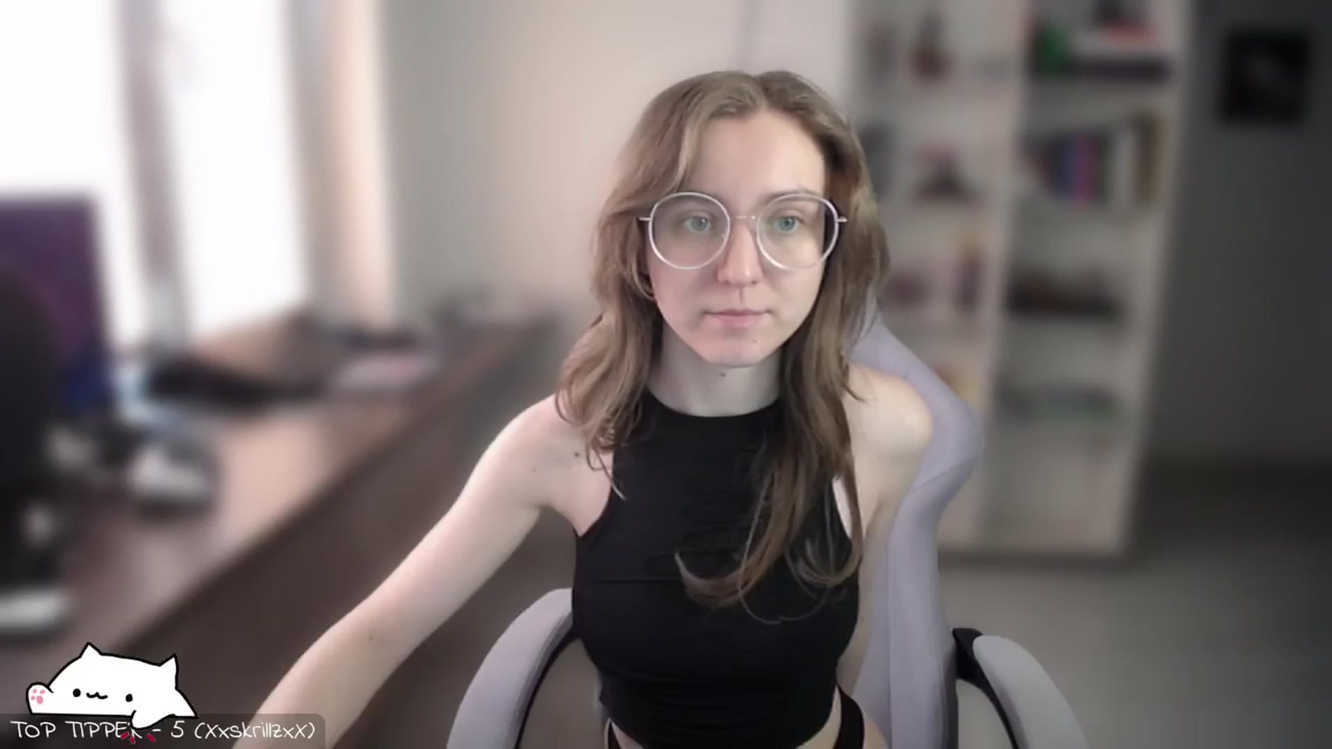 Gallery image thumbnail from Meowlexx's myfreecams stream on, 05/05/2025, 06:57 image 9 of 20