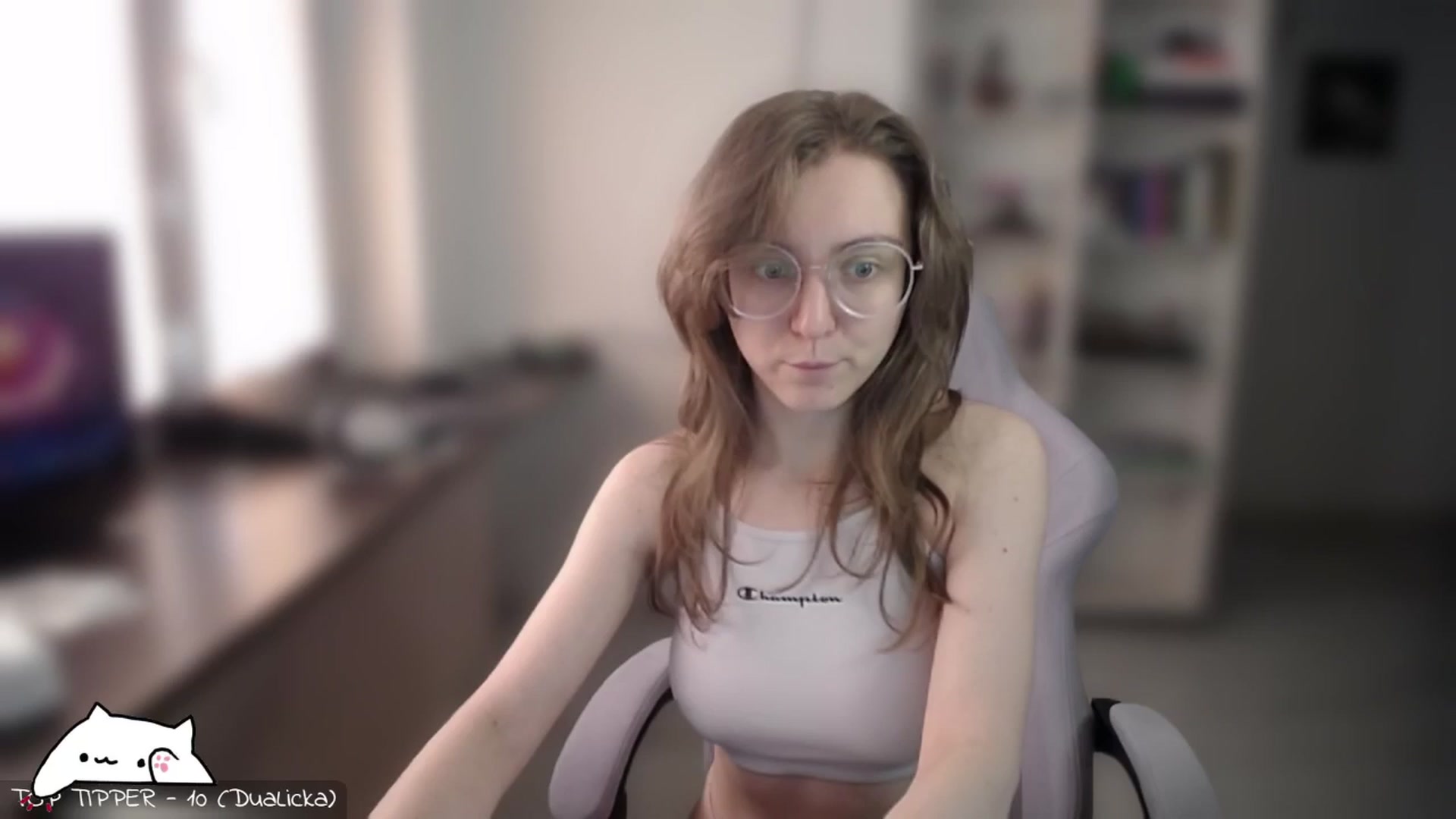 Gallery image thumbnail from Meowlexx's myfreecams stream on, 05/08/2025, 07:12 image 19 of 20