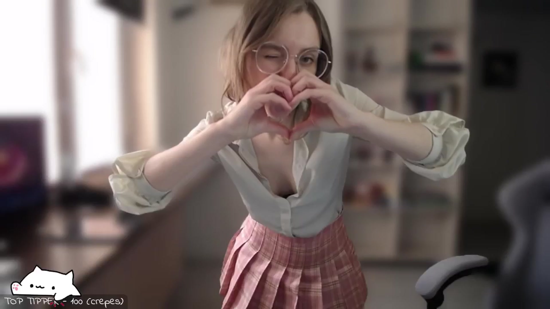 Gallery image thumbnail from Meowlexx's myfreecams stream on, 05/12/2025, 05:54 image 10 of 20