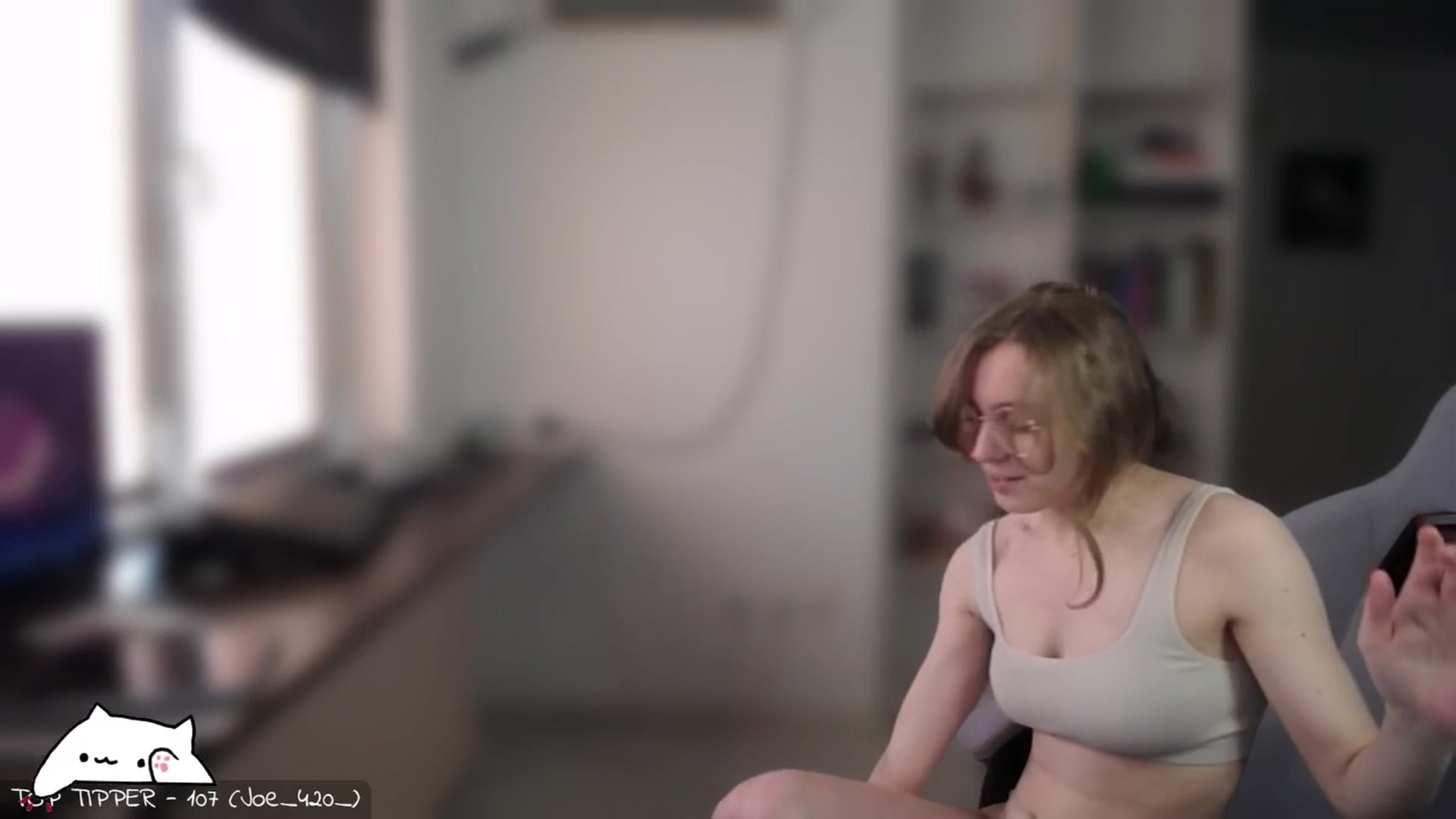 Gallery image thumbnail from Meowlexx's myfreecams stream on, 05/18/2025, 08:02 image 15 of 20