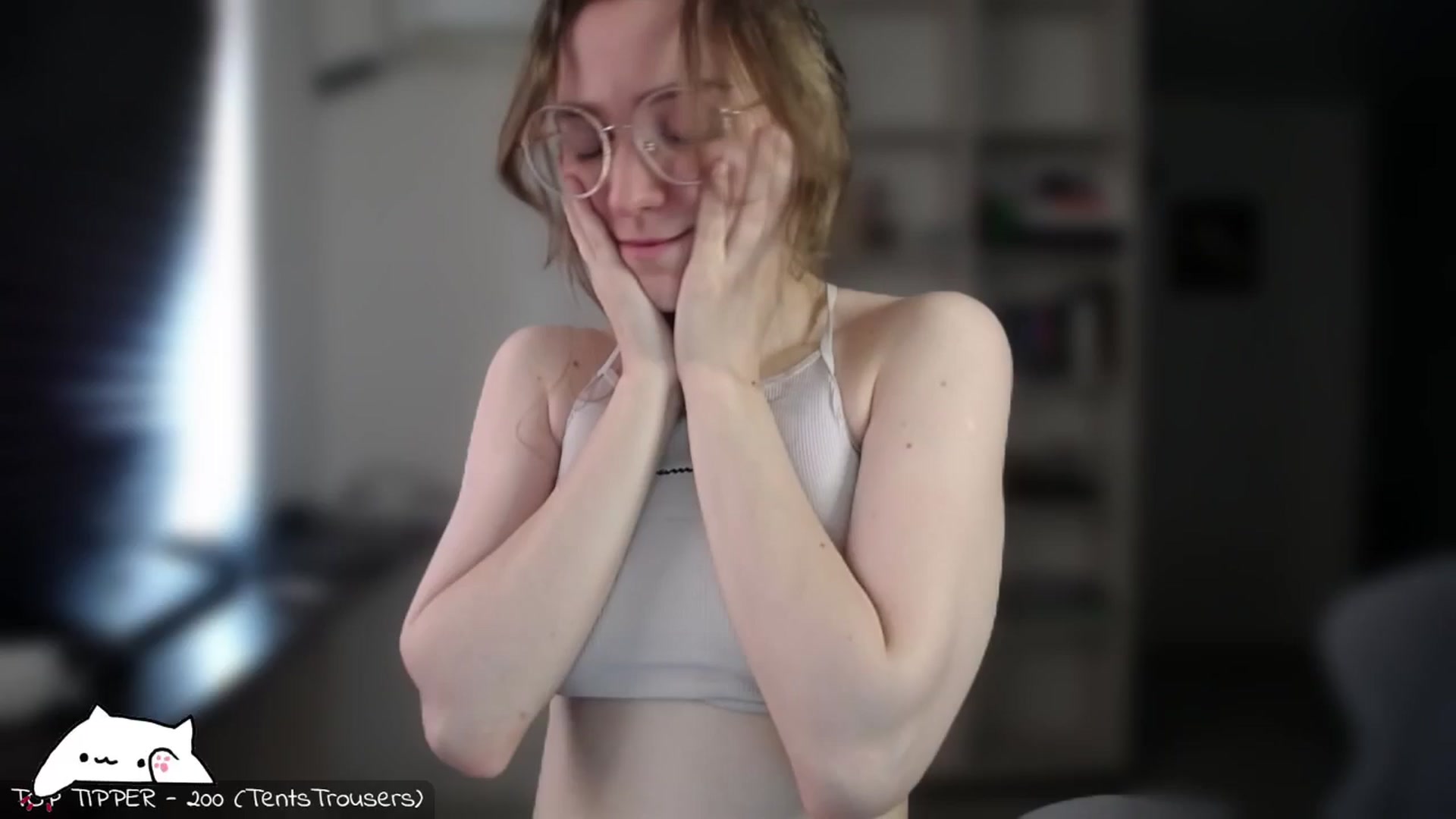Gallery image thumbnail from Meowlexx's myfreecams stream on, 06/02/2025, 07:26 image 19 of 20