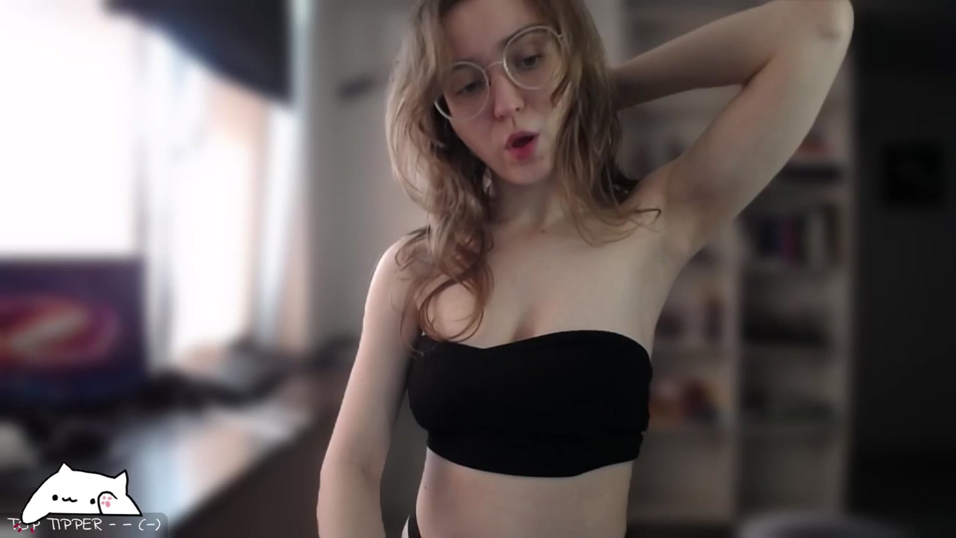 Gallery image thumbnail from Meowlexx's myfreecams stream on, 07/06/2025, 07:31 image 3 of 20