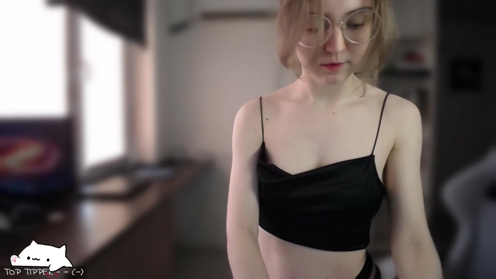 Gallery image thumbnail from Meowlexx's myfreecams stream on, 08/06/2025, 05:48 image 14 of 20
