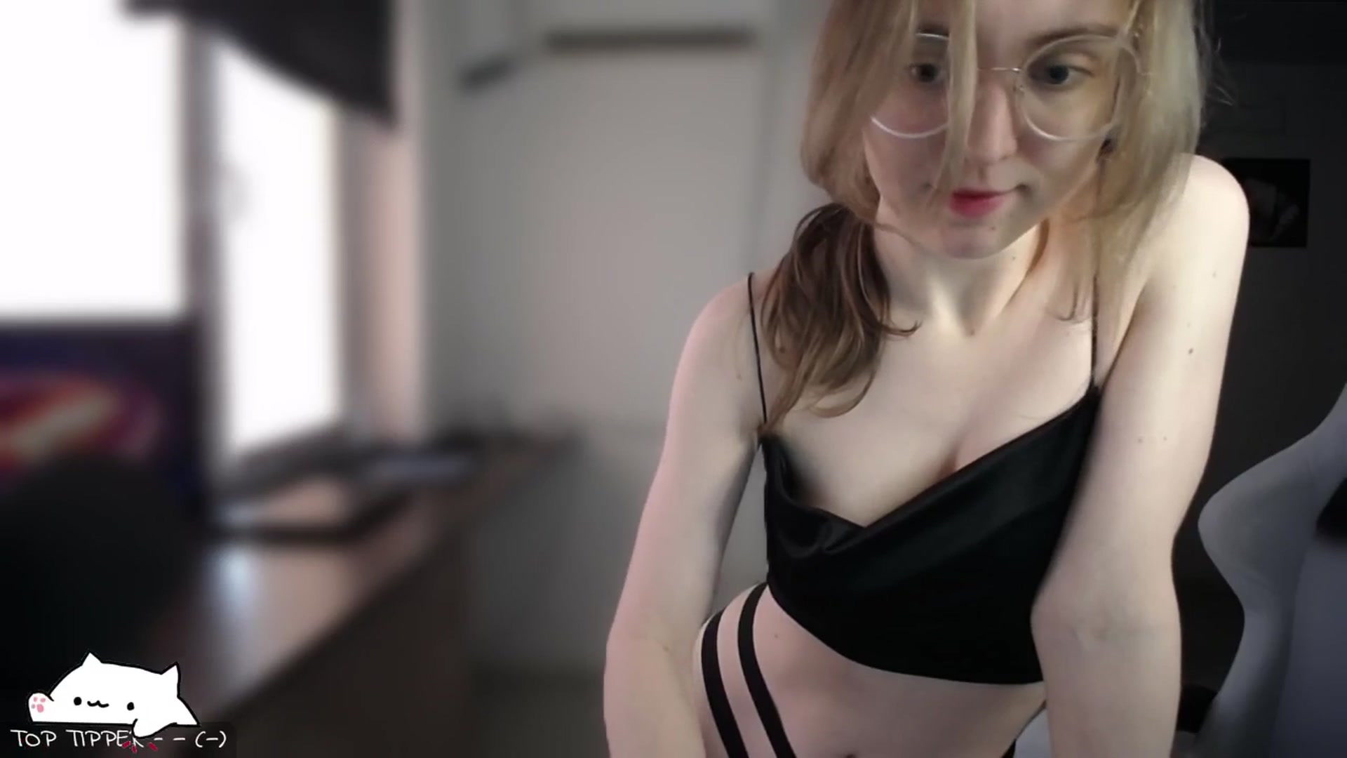 Gallery image thumbnail from Meowlexx's myfreecams stream on, 08/06/2025, 05:48 image 20 of 20