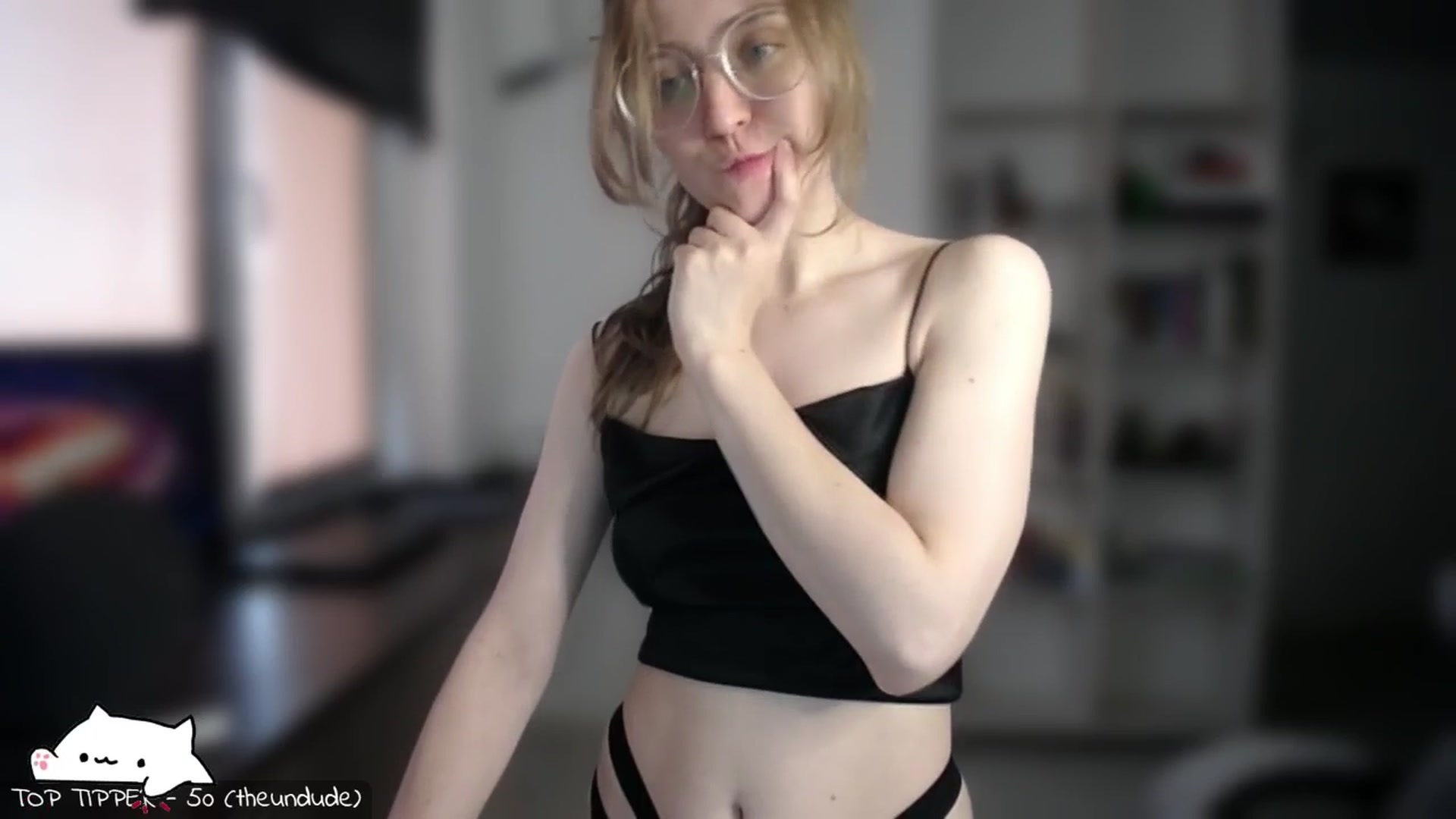 Gallery image thumbnail from Meowlexx's myfreecams stream on, 08/06/2025, 06:57 image 17 of 20