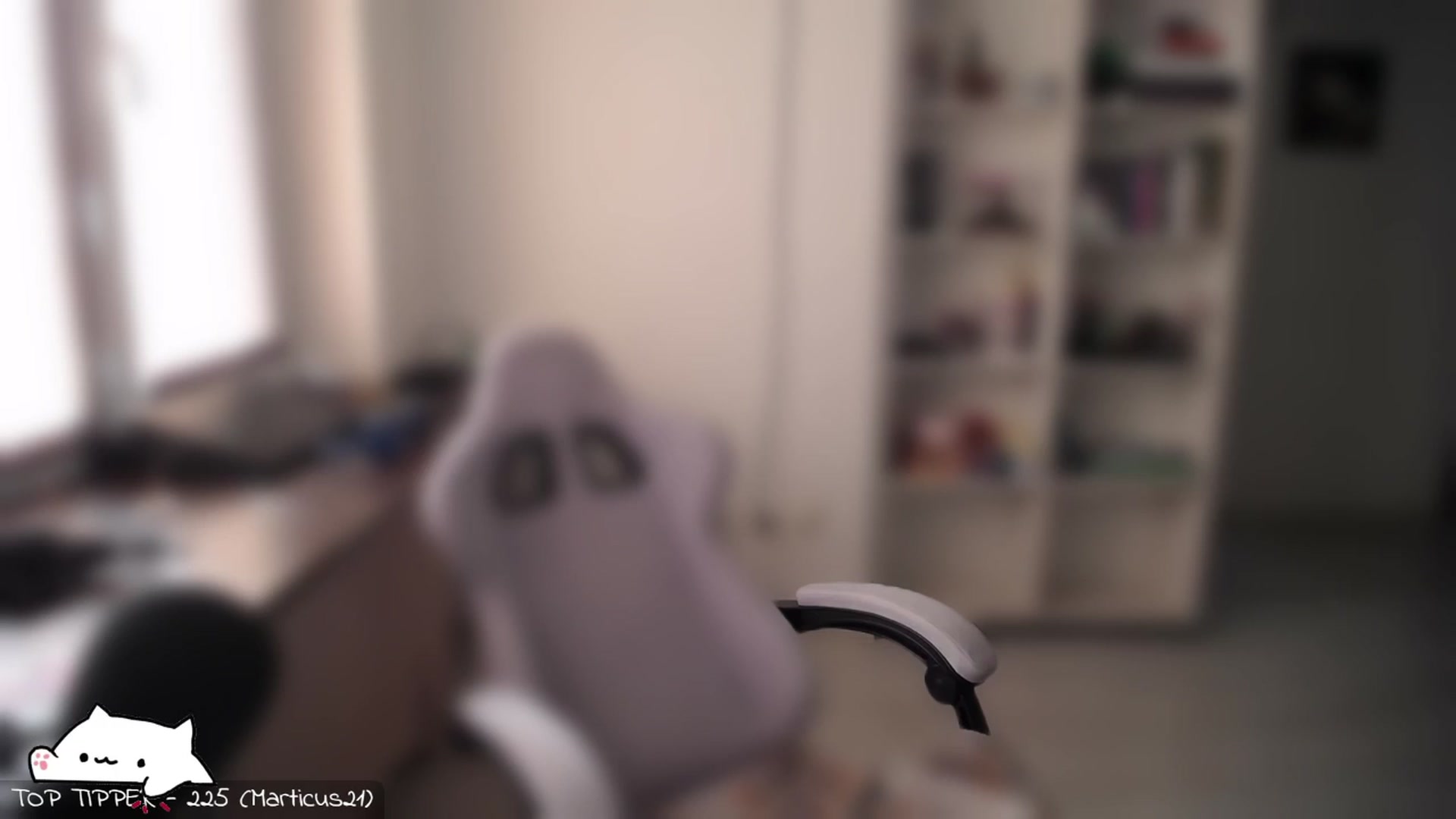 Gallery image thumbnail from Meowlexx's myfreecams stream on, 09/19/2025, 07:28 image 11 of 20