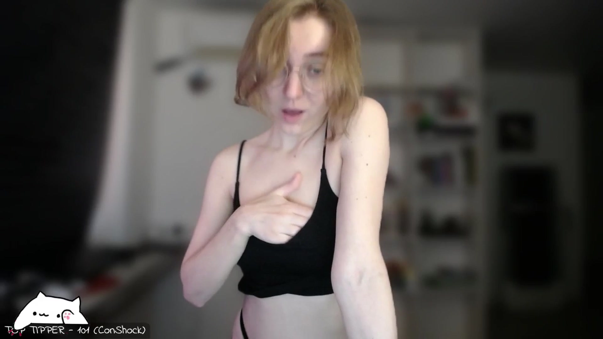 Gallery image thumbnail from Meowlexx's myfreecams stream on, 12/06/2025, 07:55 image 4 of 20