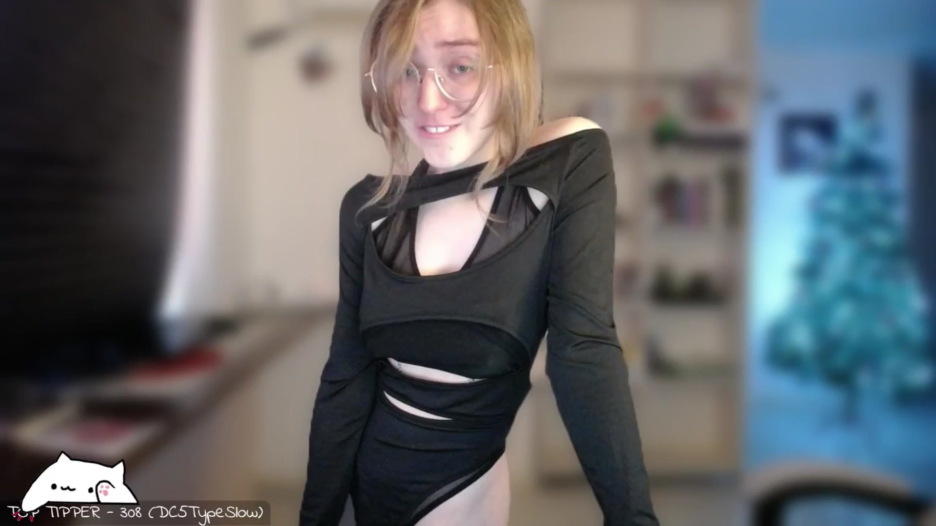 Gallery image thumbnail from Meowlexx's myfreecams stream on, 12/27/2025, 08:30 image 7 of 20