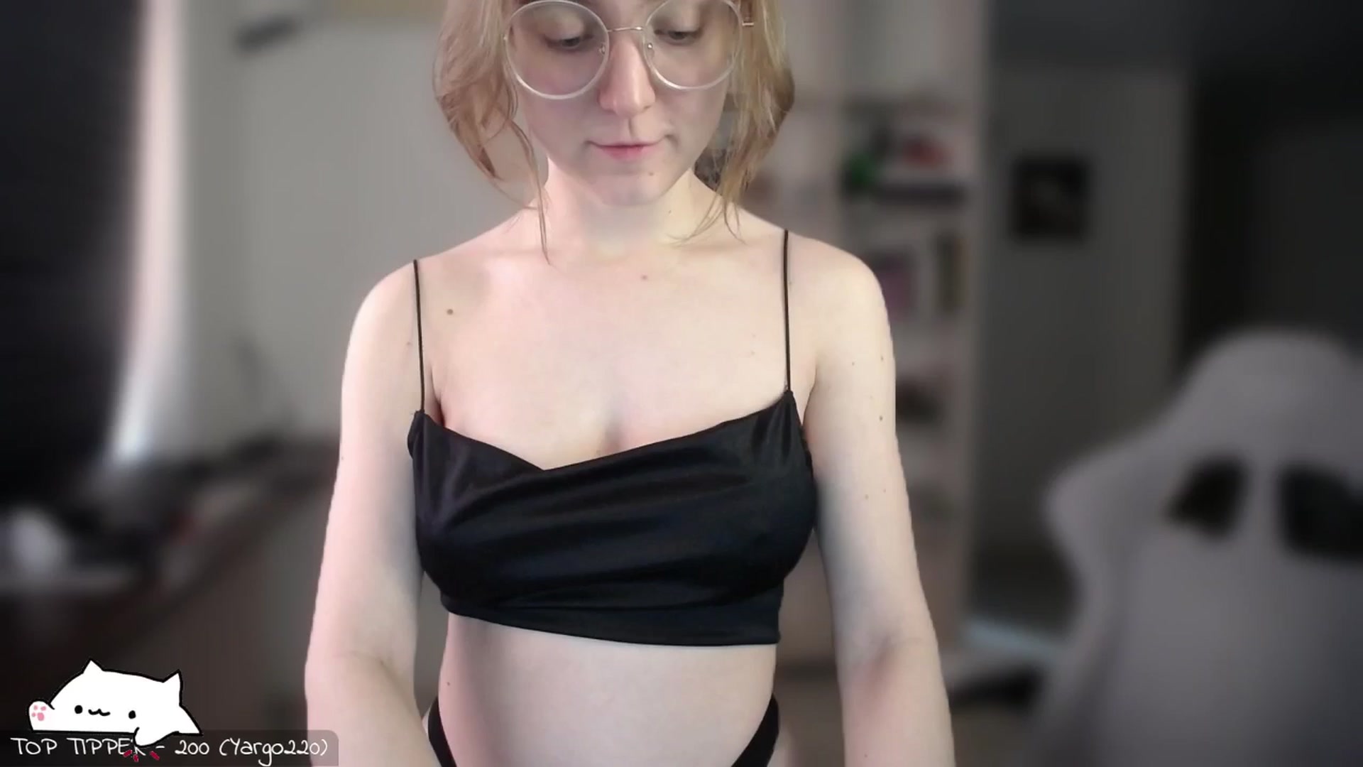 Gallery image thumbnail from Meowlexx's myfreecams stream on, 02/27/2026, 07:06 image 14 of 20