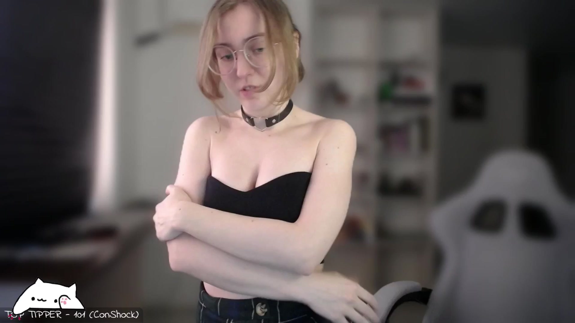Gallery image thumbnail from Meowlexx's myfreecams stream on, 03/08/2026, 07:42 image 5 of 20