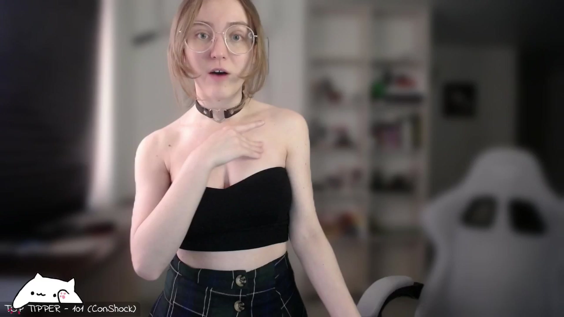 Gallery image thumbnail from Meowlexx's myfreecams stream on, 03/08/2026, 07:42 image 6 of 20