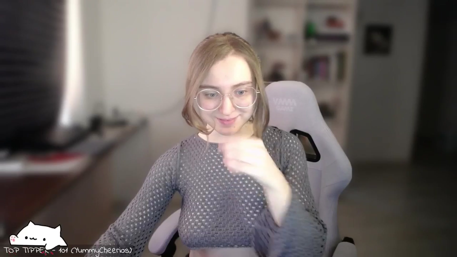 Gallery image thumbnail from Meowlexx's myfreecams stream on, 04/19/2026, 08:14 image 16 of 20