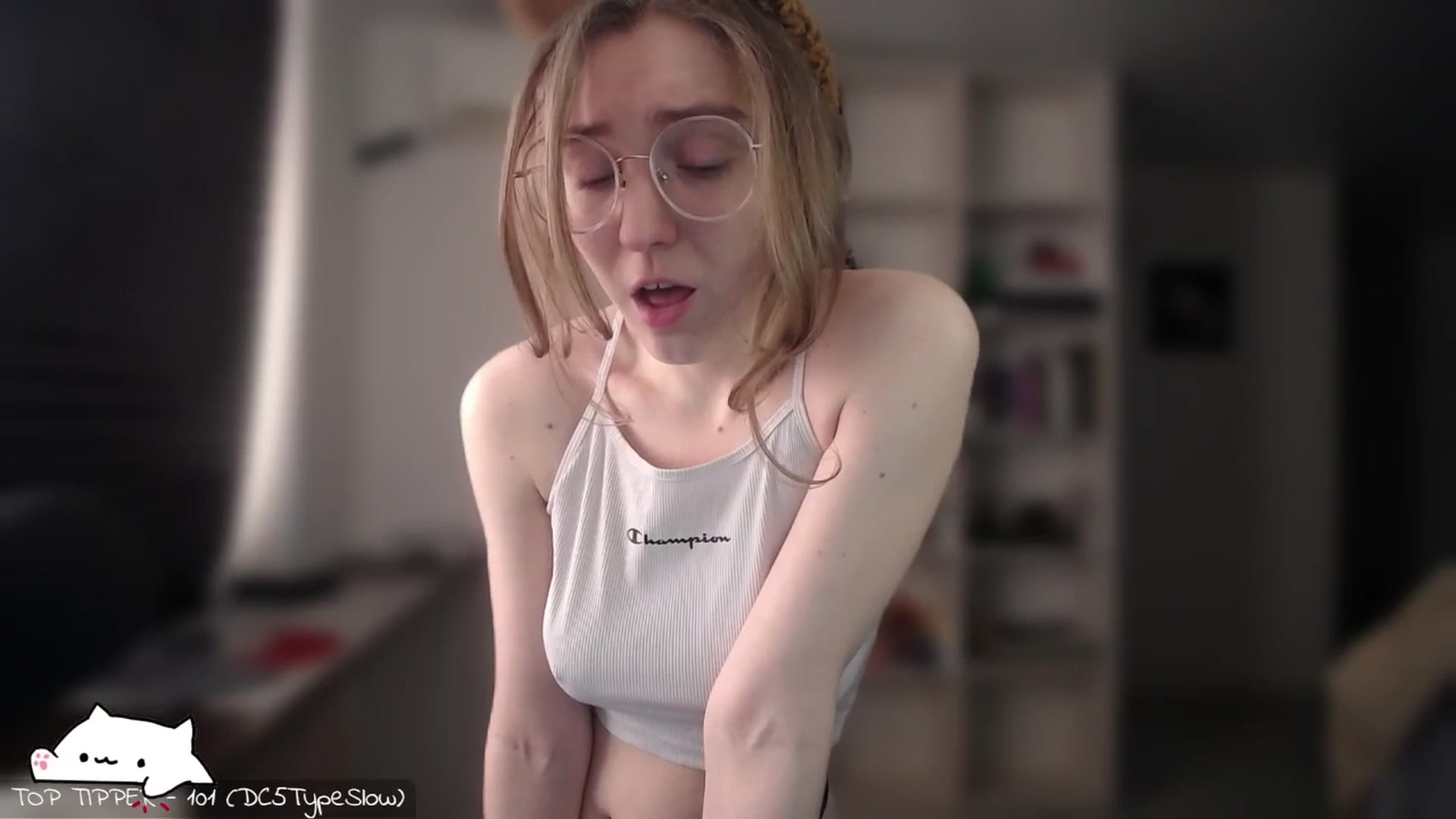 Gallery image thumbnail from Meowlexx's myfreecams stream on, 05/03/2026, 06:59 image 10 of 20