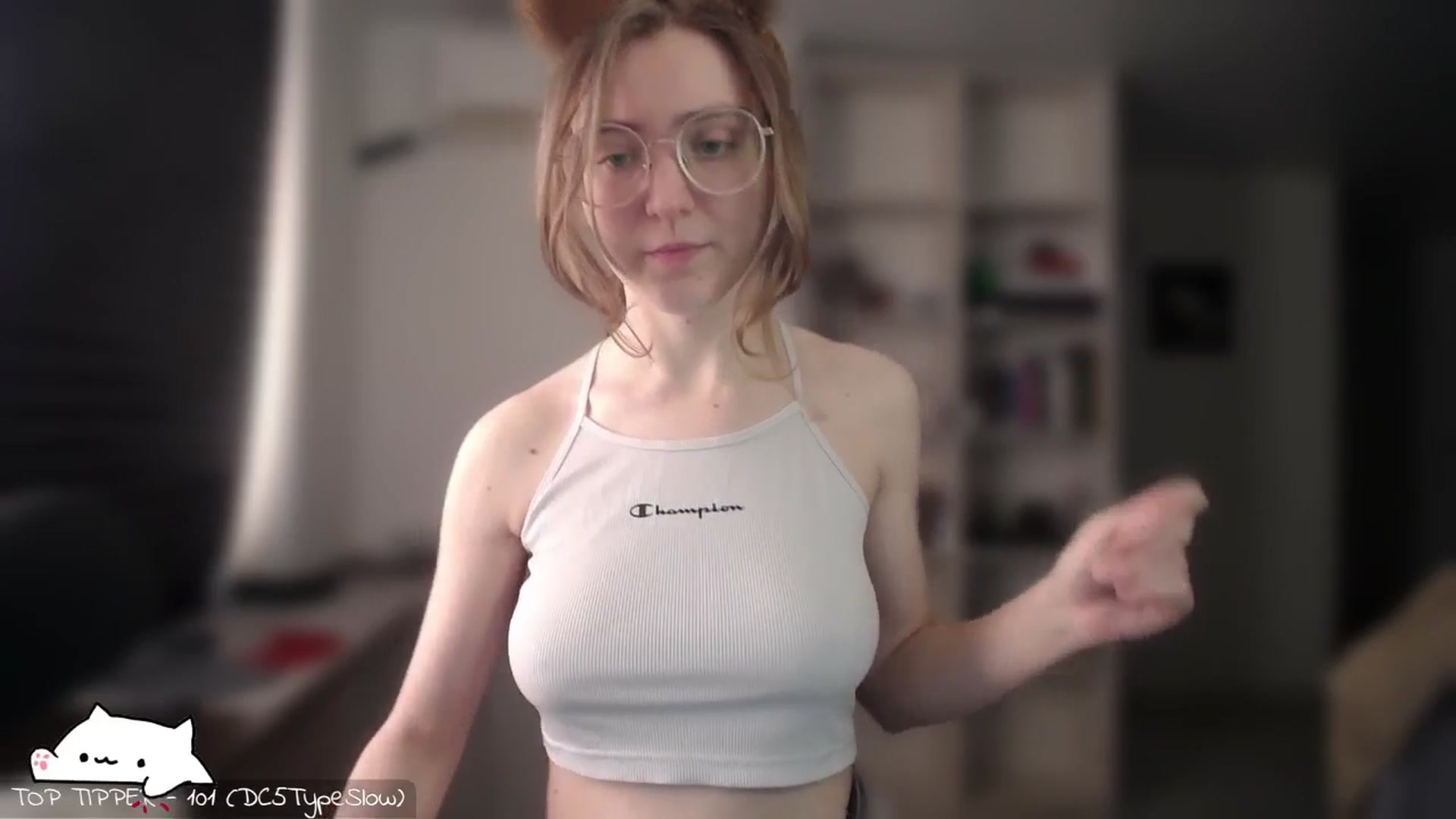Gallery image thumbnail from Meowlexx's myfreecams stream on, 05/03/2026, 06:59 image 12 of 20