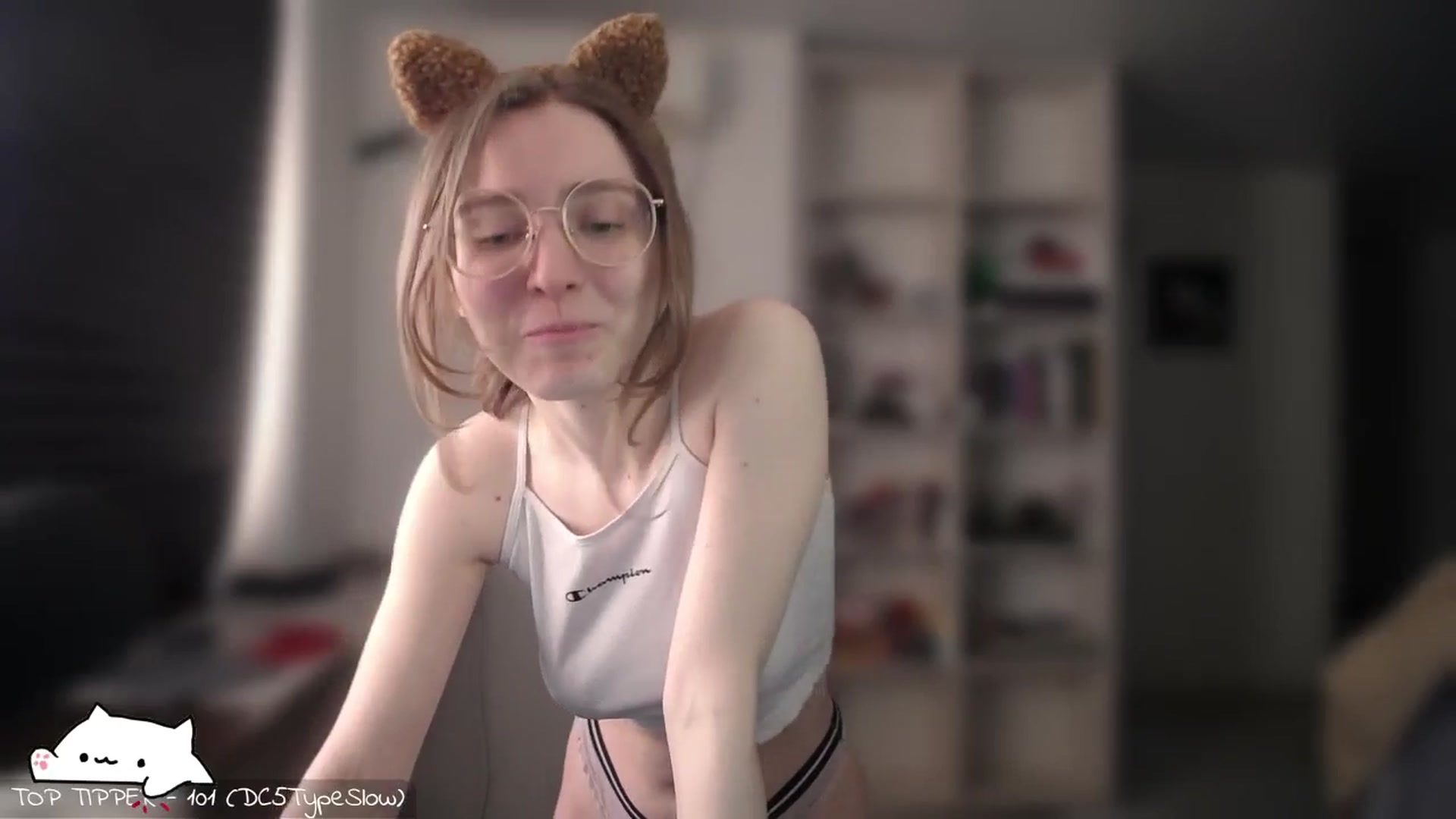 Gallery image thumbnail from Meowlexx's myfreecams stream on, 05/03/2026, 06:59 image 6 of 20