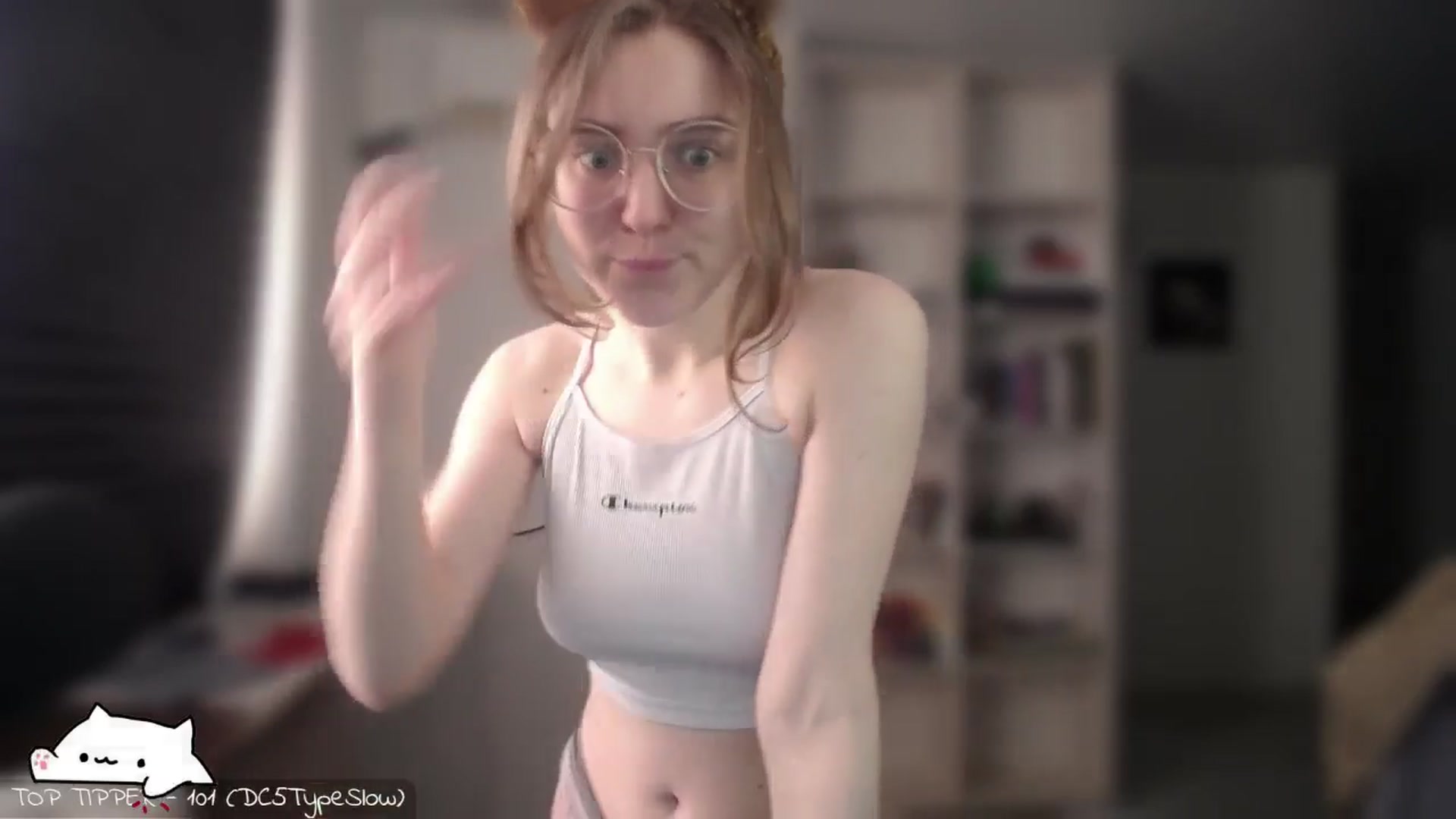 Gallery image thumbnail from Meowlexx's myfreecams stream on, 05/03/2026, 06:59 image 8 of 20