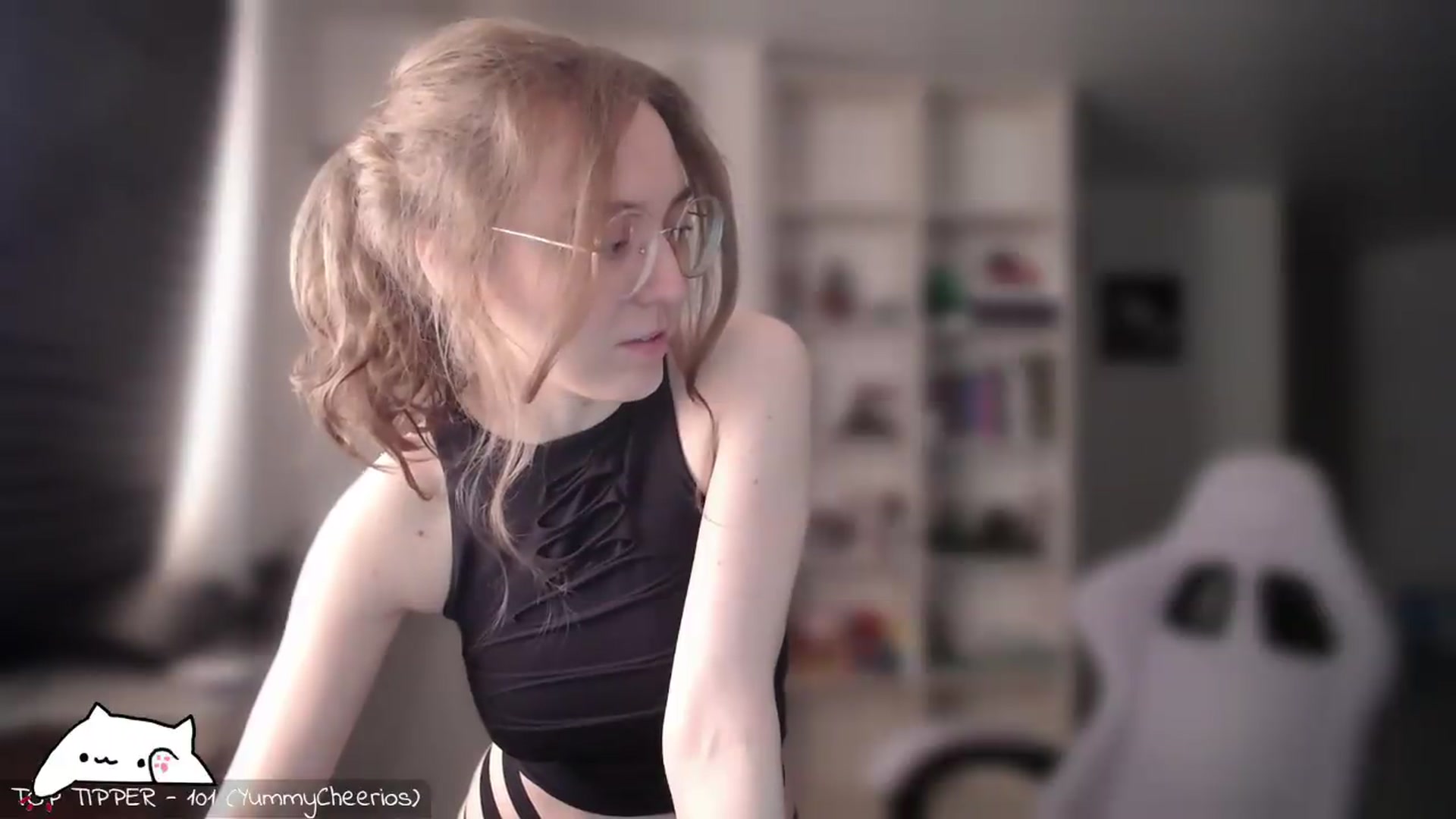 Gallery image thumbnail from Meowlexx's myfreecams stream on, 06/13/2026, 06:48 image 19 of 20