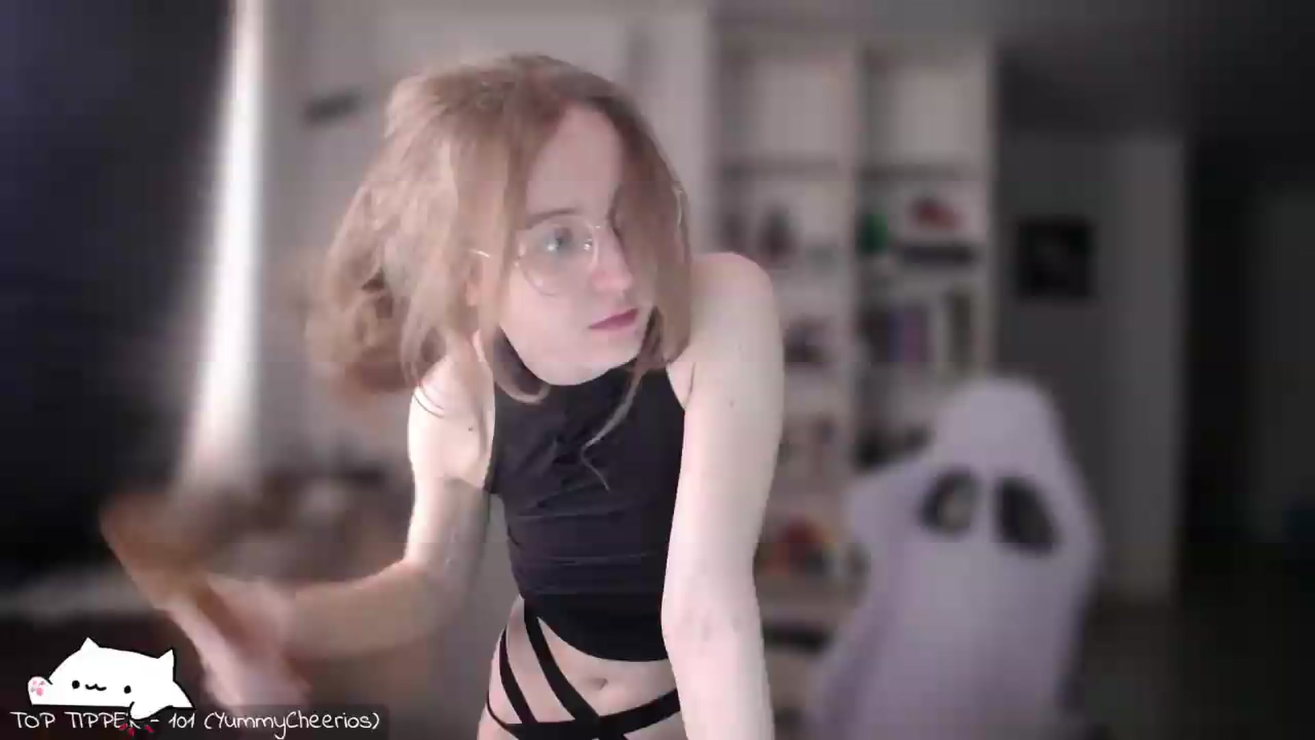 Gallery image thumbnail from Meowlexx's myfreecams stream on, 06/13/2026, 08:31 image 13 of 20