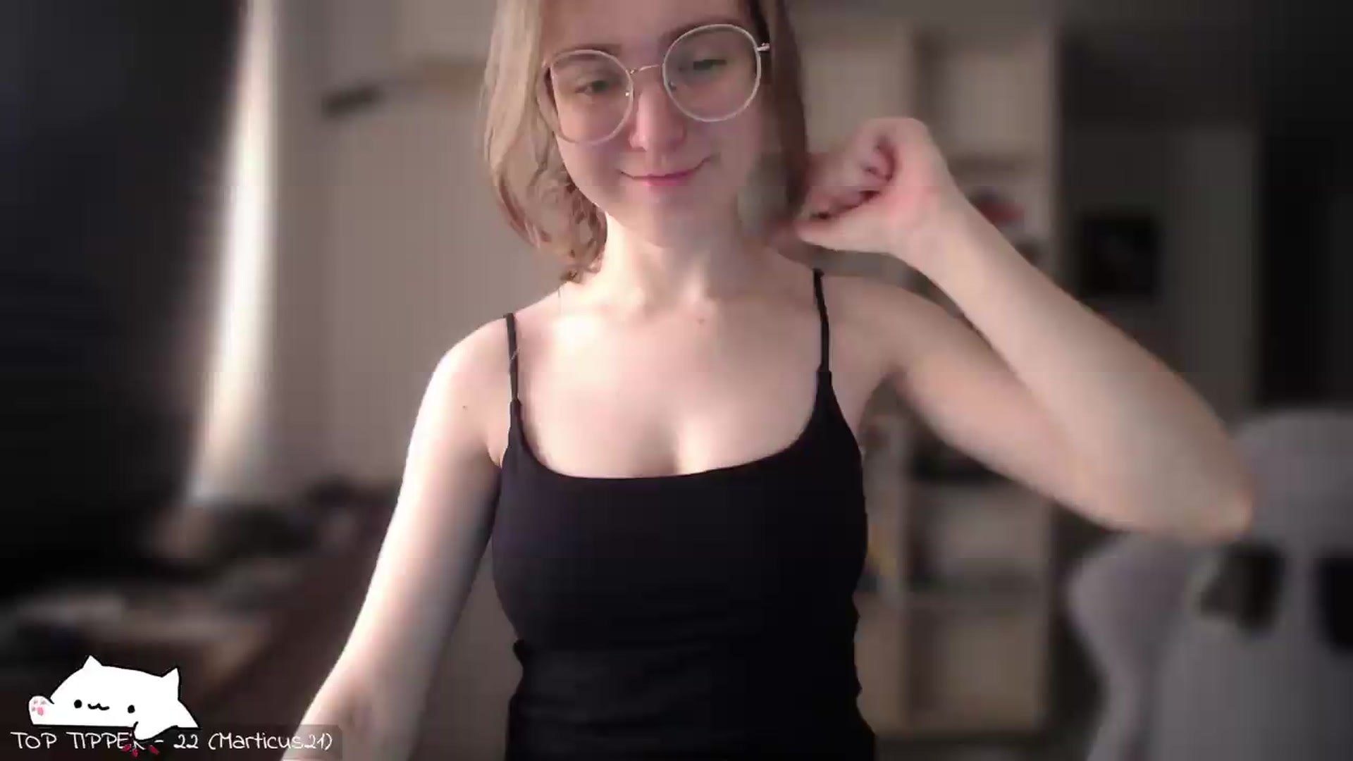Gallery image thumbnail from Meowlexx's myfreecams stream on, 06/14/2026, 07:17 image 1 of 20