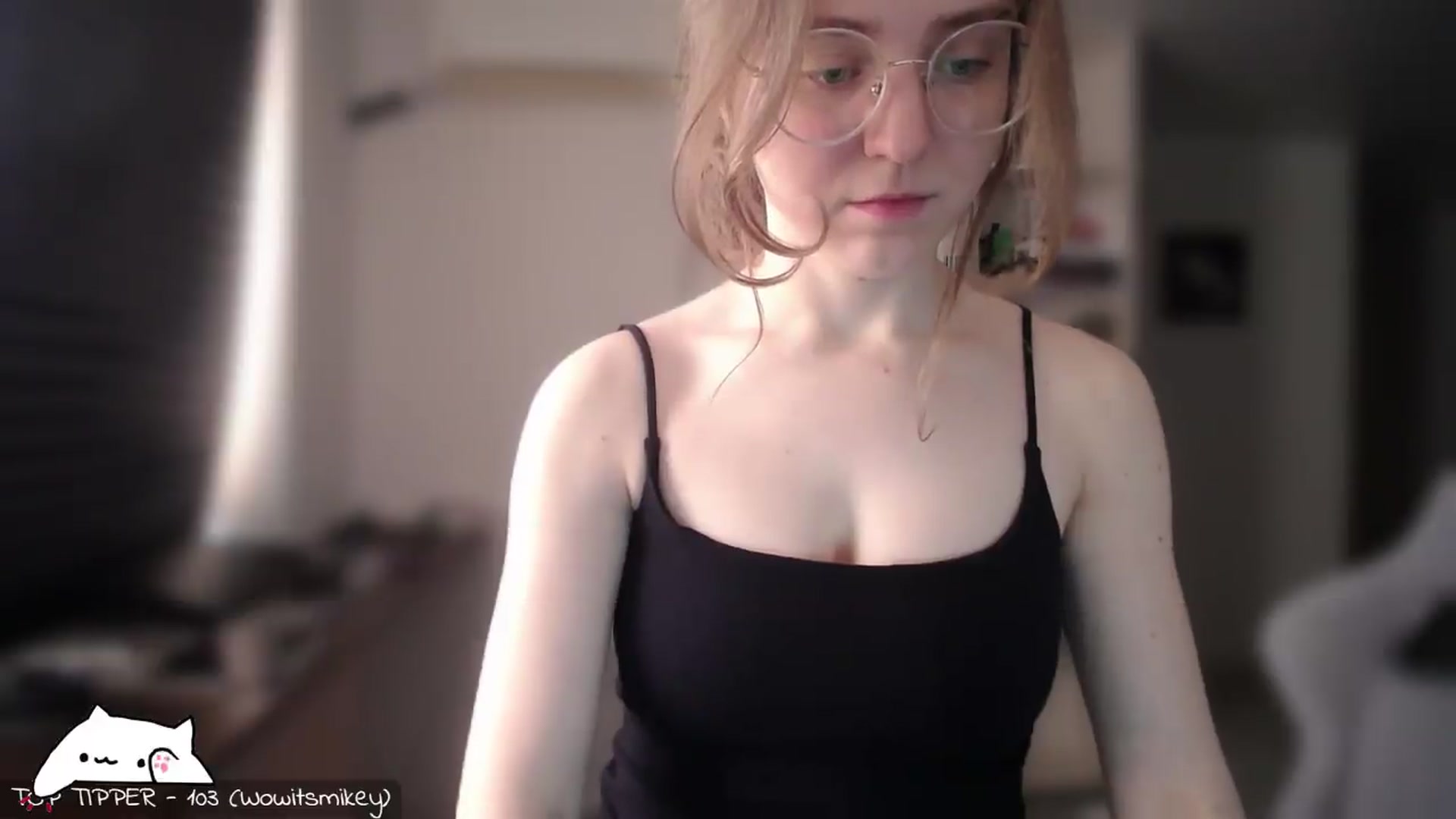 Gallery image thumbnail from Meowlexx's myfreecams stream on, 06/14/2026, 07:17 image 9 of 20