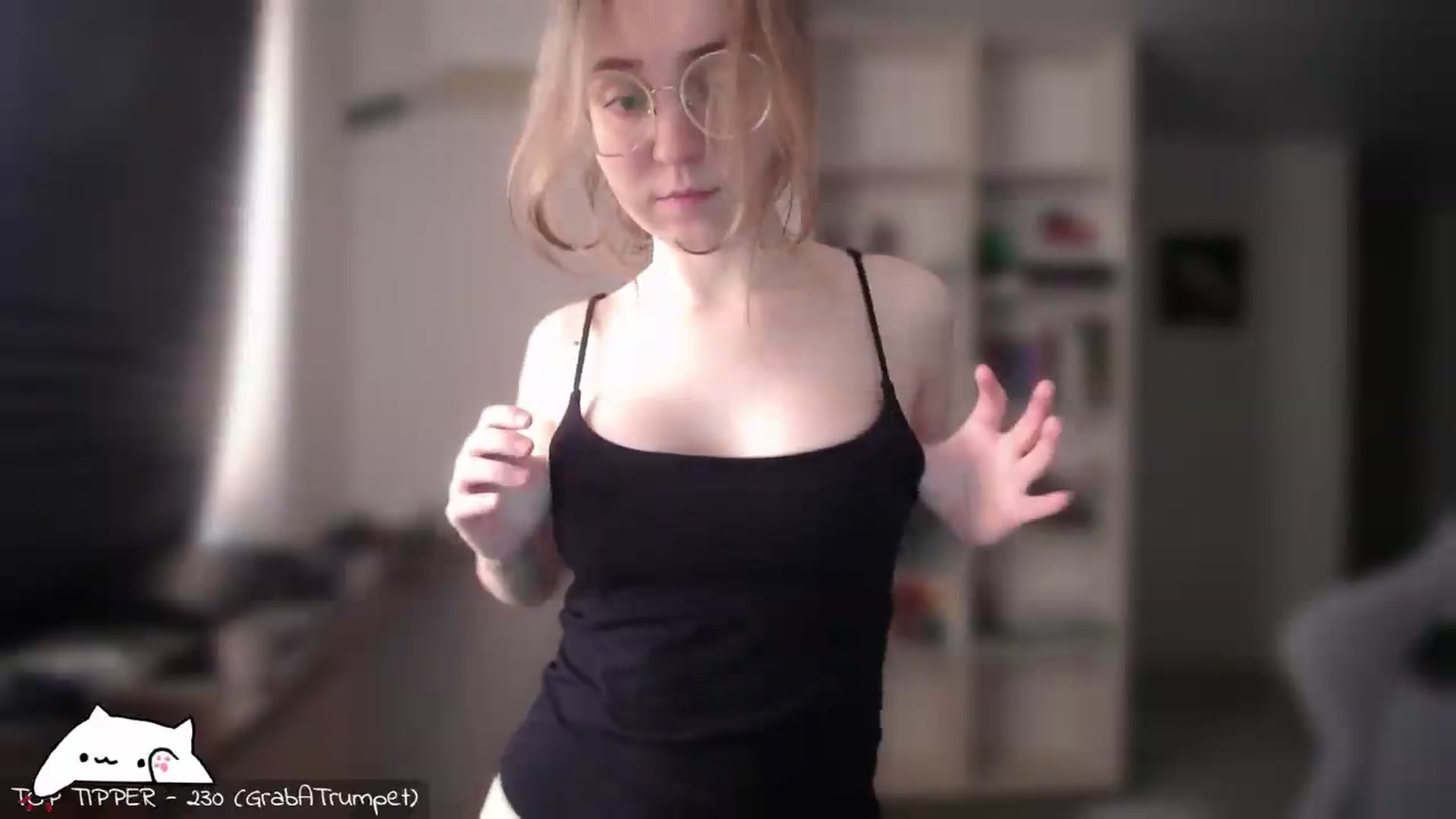 Gallery image thumbnail from Meowlexx's myfreecams stream on, 06/14/2026, 07:17 image 20 of 20
