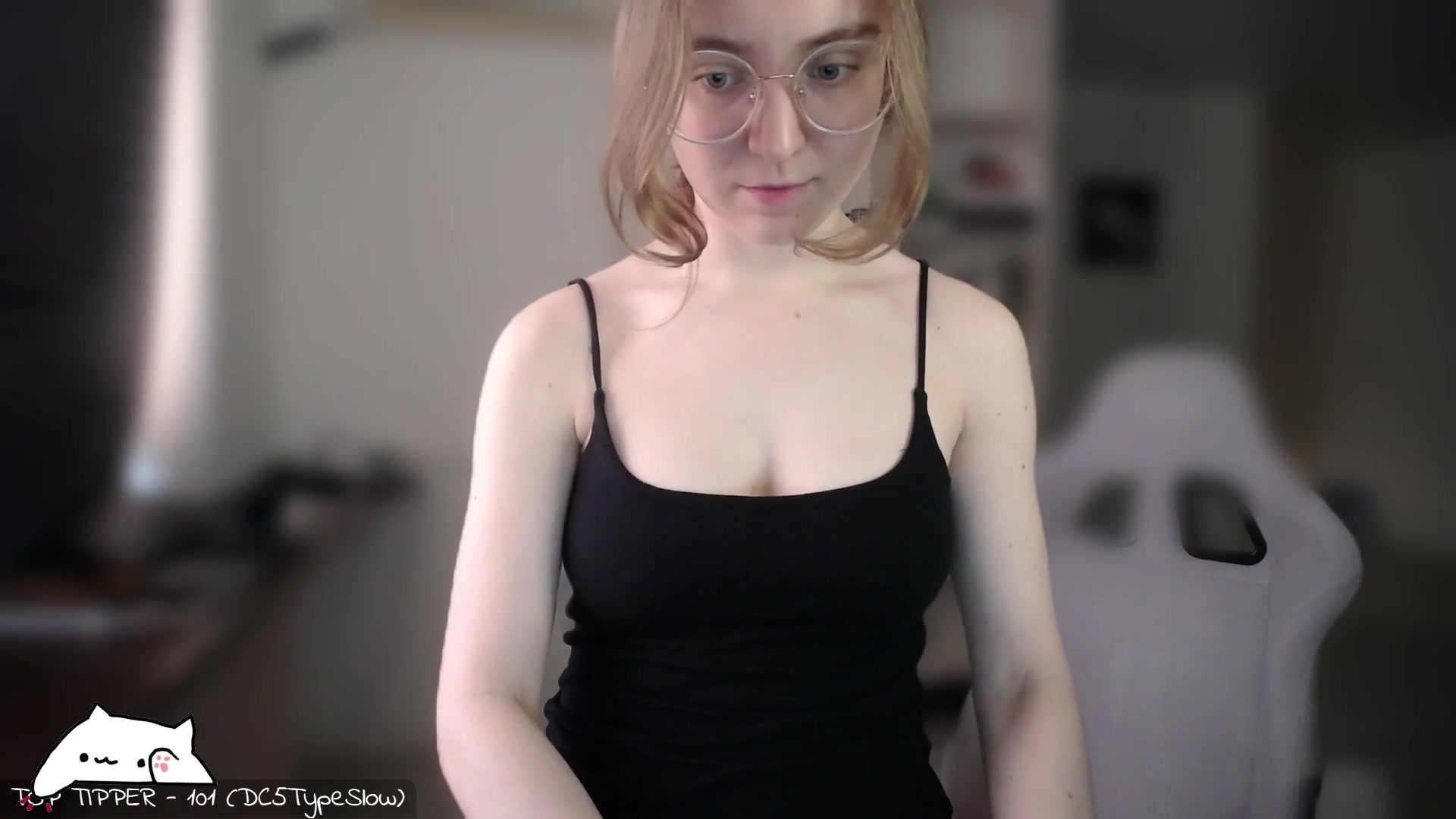 Gallery image thumbnail from Meowlexx's myfreecams stream on, 06/21/2026, 07:28 image 10 of 20