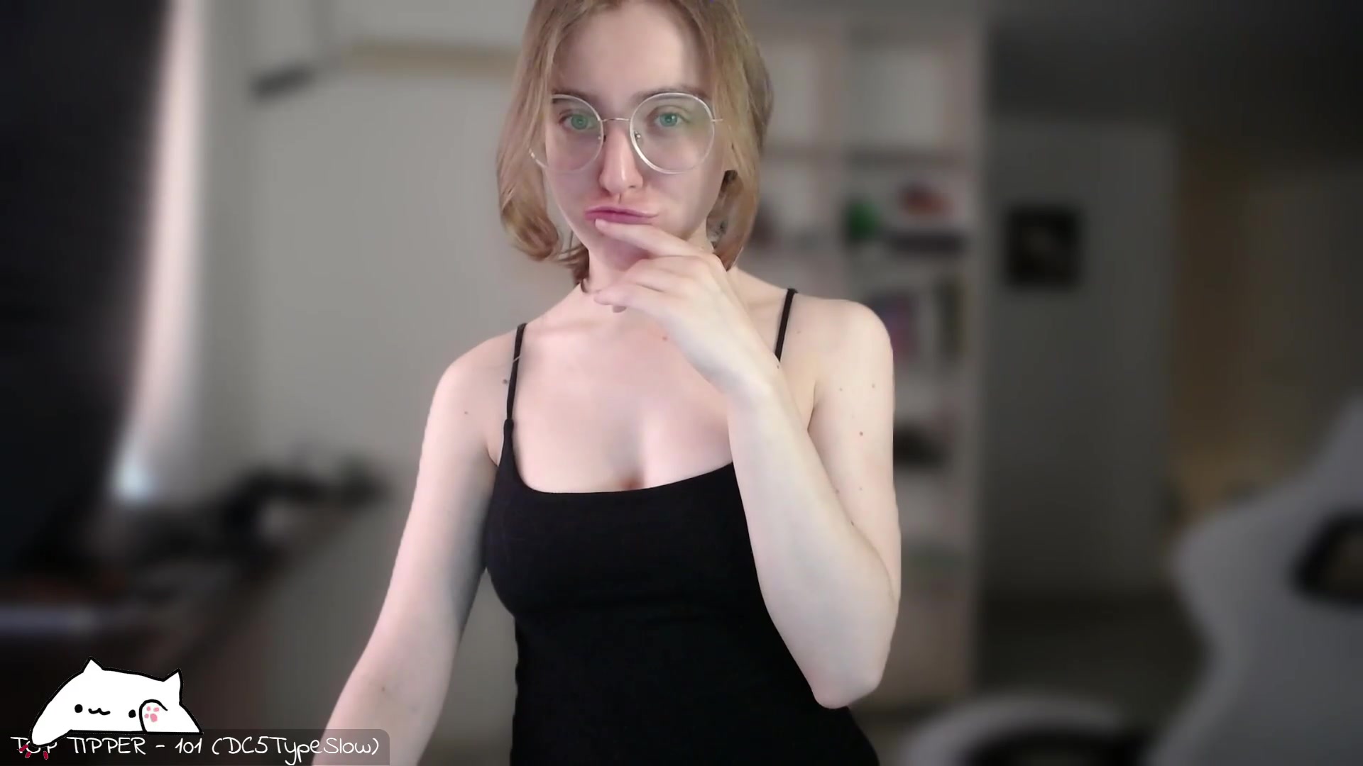 Gallery image thumbnail from Meowlexx's myfreecams stream on, 06/21/2026, 07:28 image 8 of 20