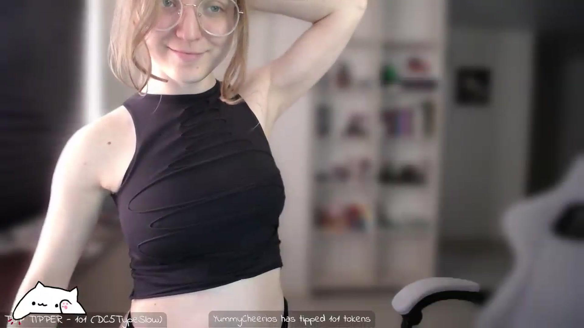 Gallery image thumbnail from Meowlexx's myfreecams stream on, 06/28/2026, 08:38 image 11 of 20