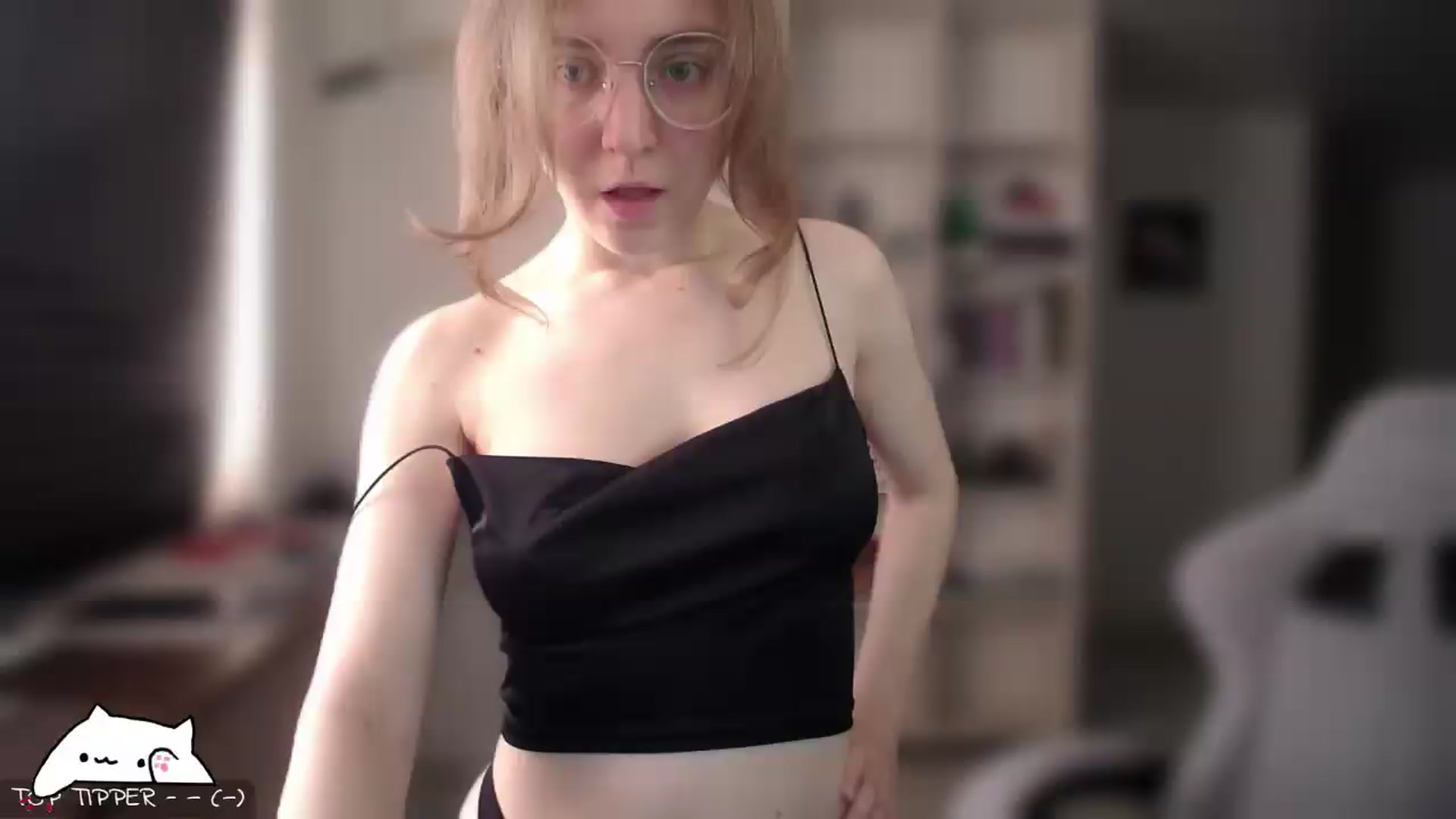 Gallery image thumbnail from Meowlexx's myfreecams stream on, 07/01/2026, 06:30 image 1 of 20