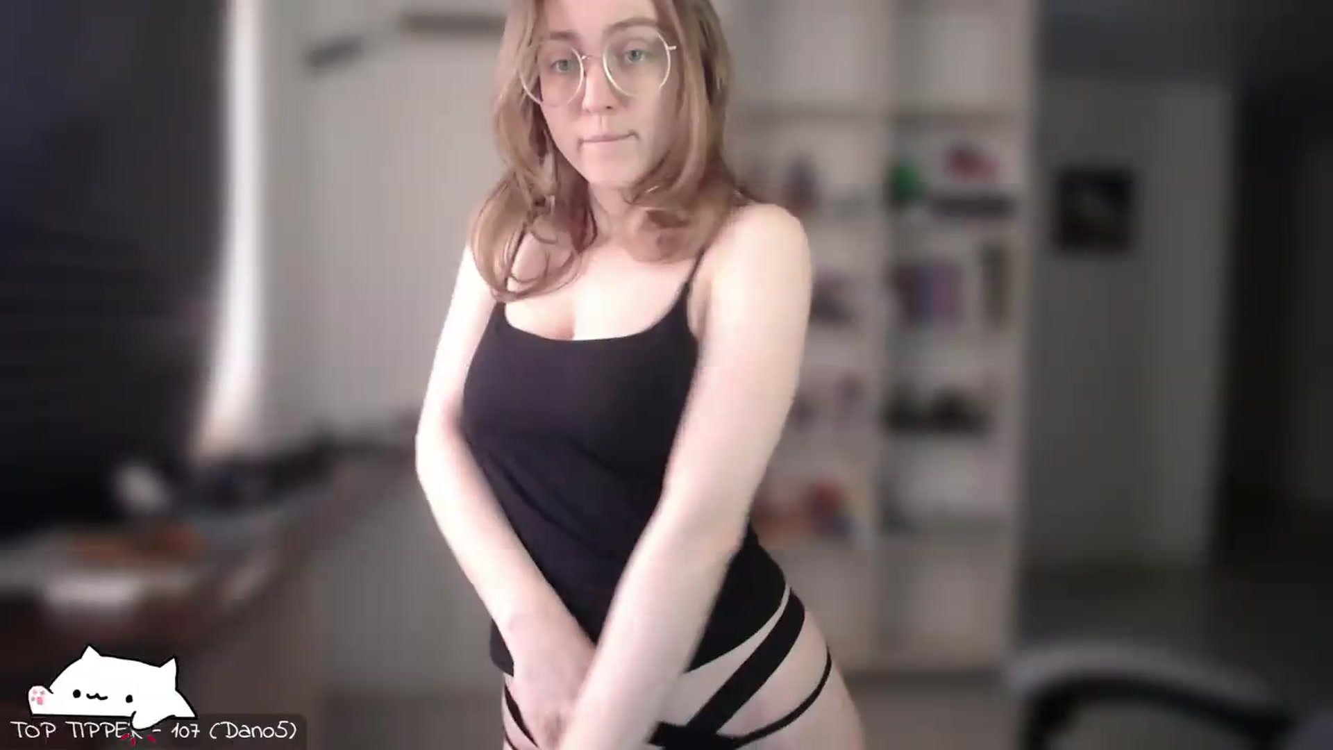 Gallery image thumbnail from Meowlexx's myfreecams stream on, 07/18/2026, 07:49 image 18 of 20