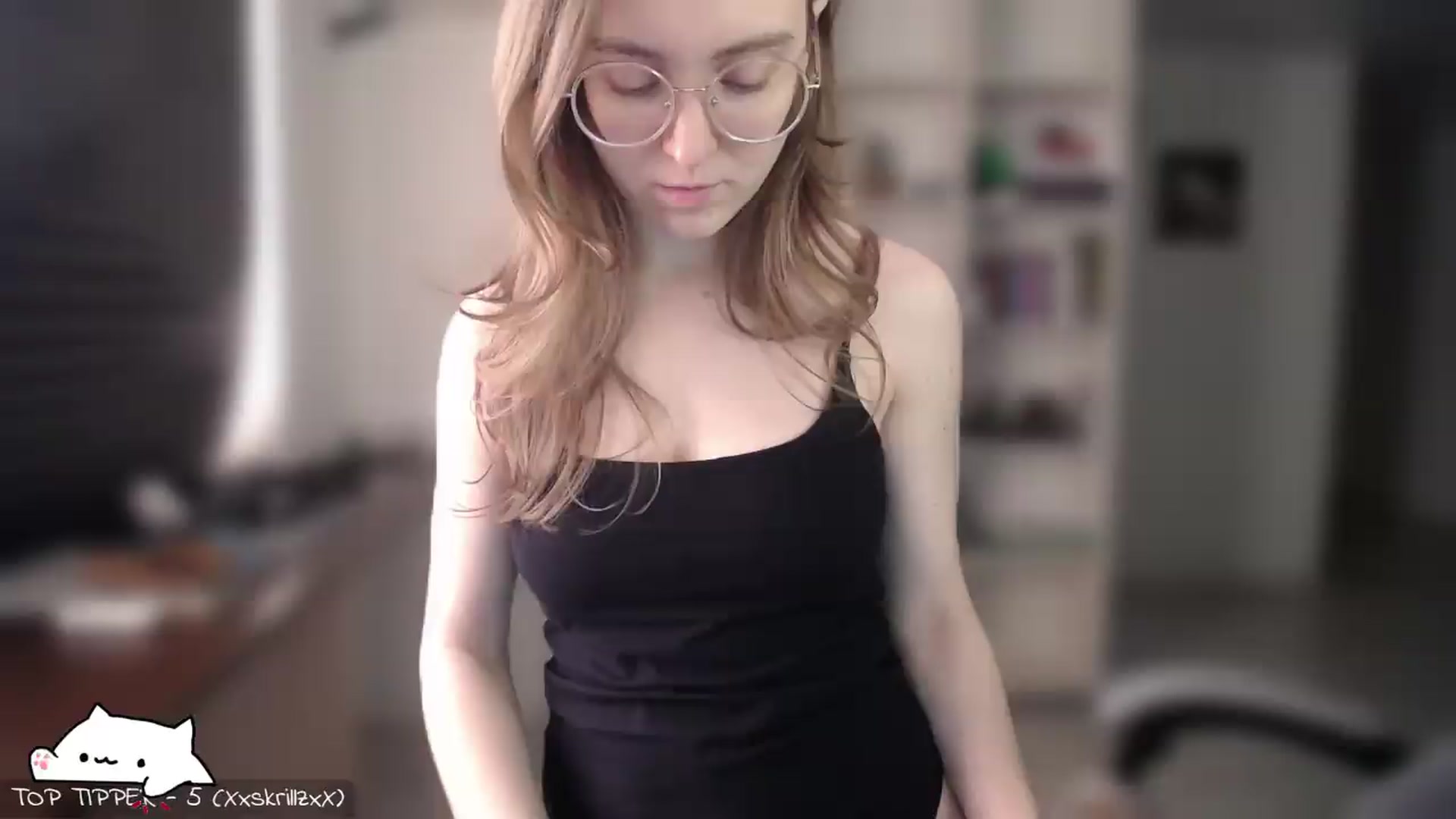 Gallery image thumbnail from Meowlexx's myfreecams stream on, 07/18/2026, 07:49 image 5 of 20
