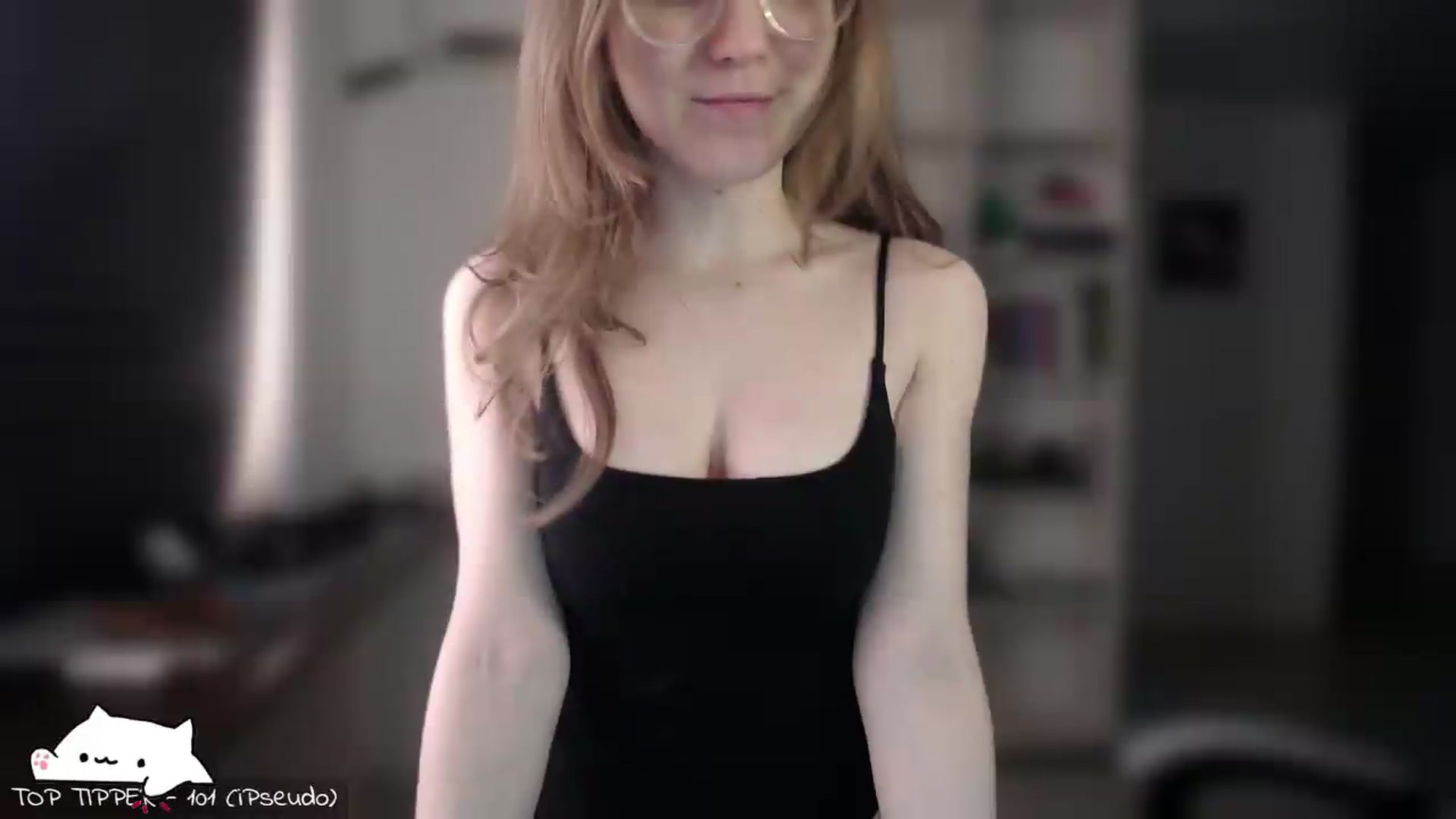 Gallery image thumbnail from Meowlexx's myfreecams stream on, 07/18/2026, 07:49 image 15 of 20