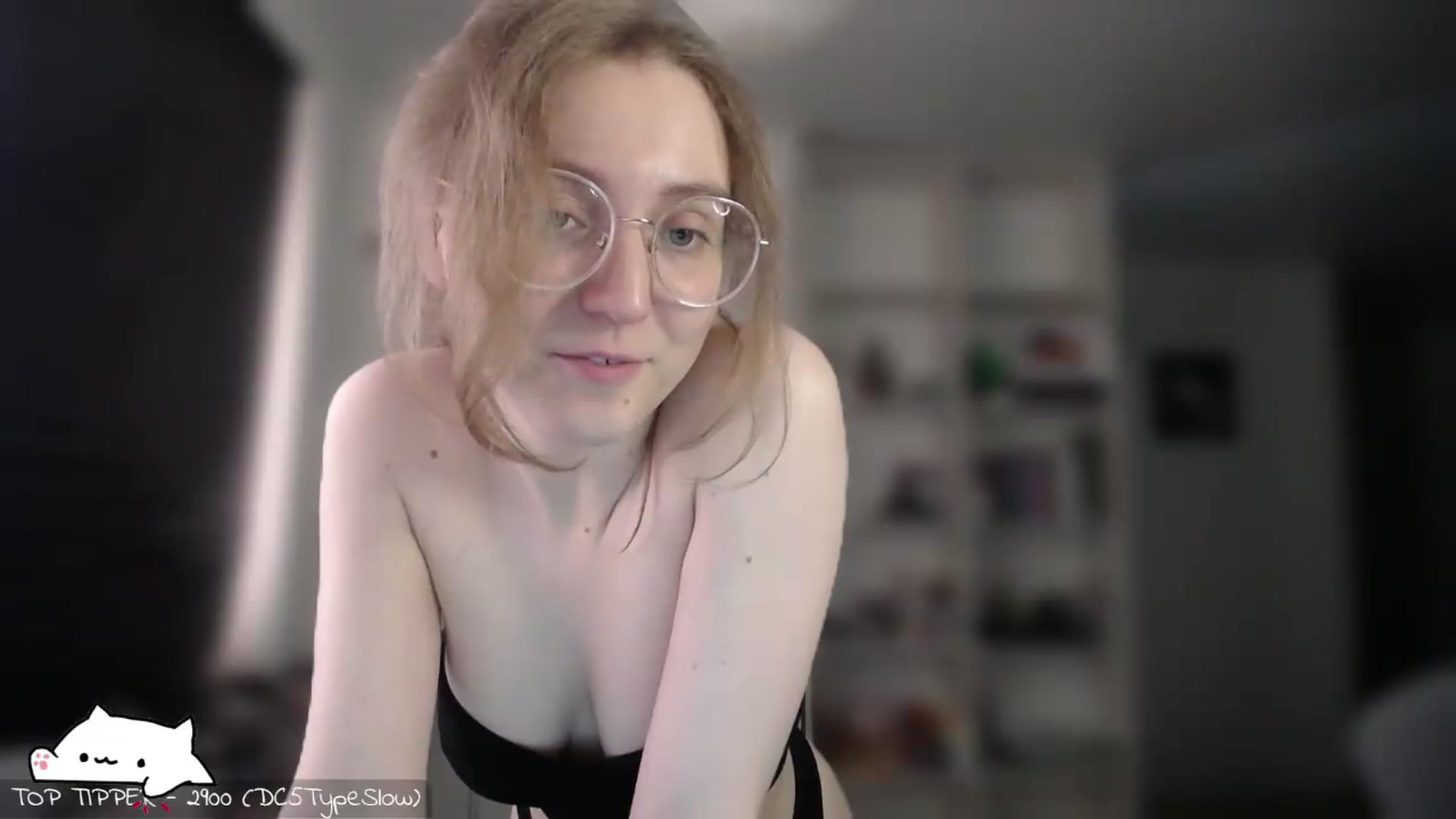 Gallery image thumbnail from Meowlexx's myfreecams stream on, 07/19/2026, 08:15 image 4 of 20