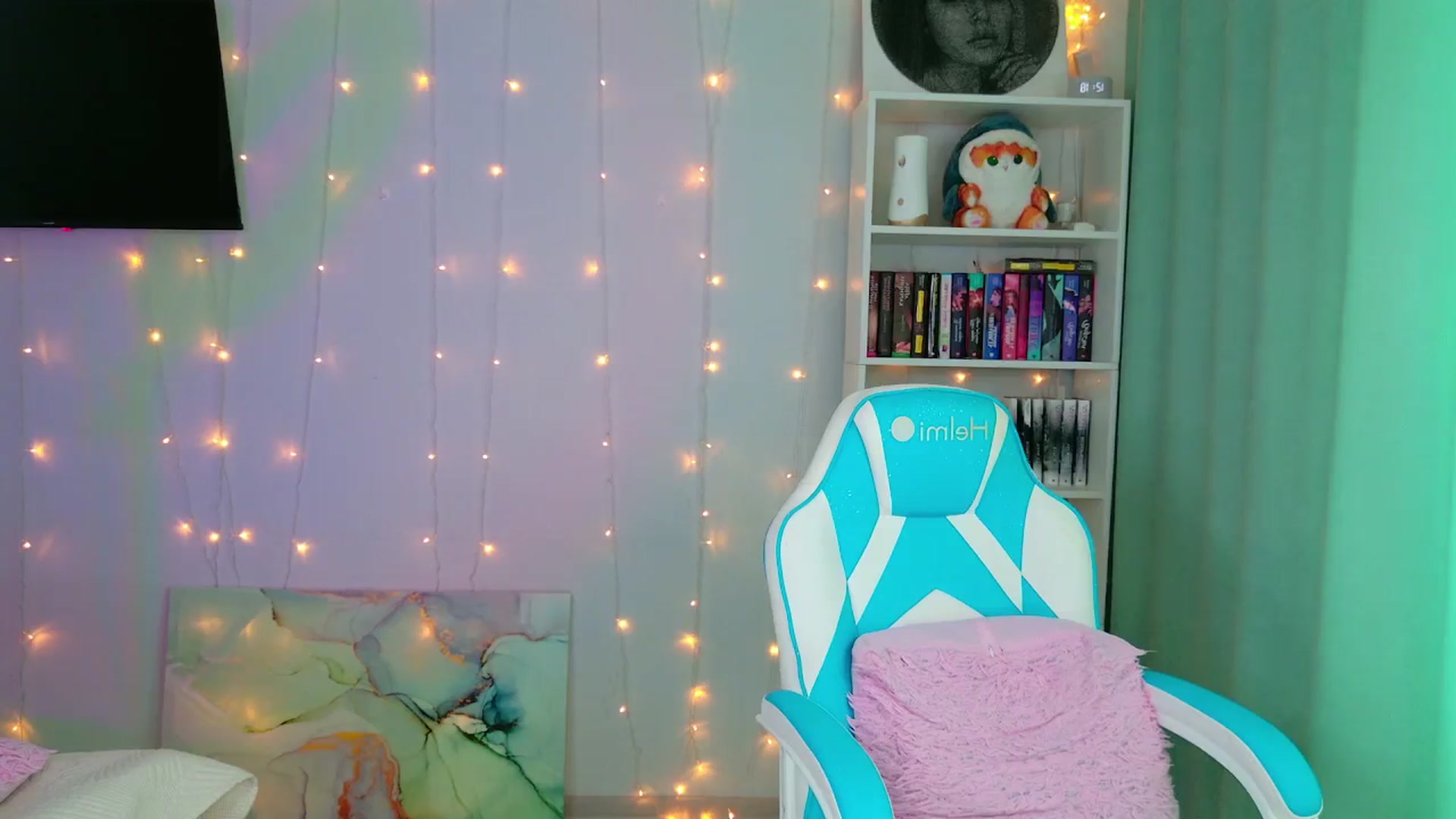 Gallery image thumbnail from MercedesRobin's myfreecams stream on, 03/30/2026, 09:30 image 15 of 20