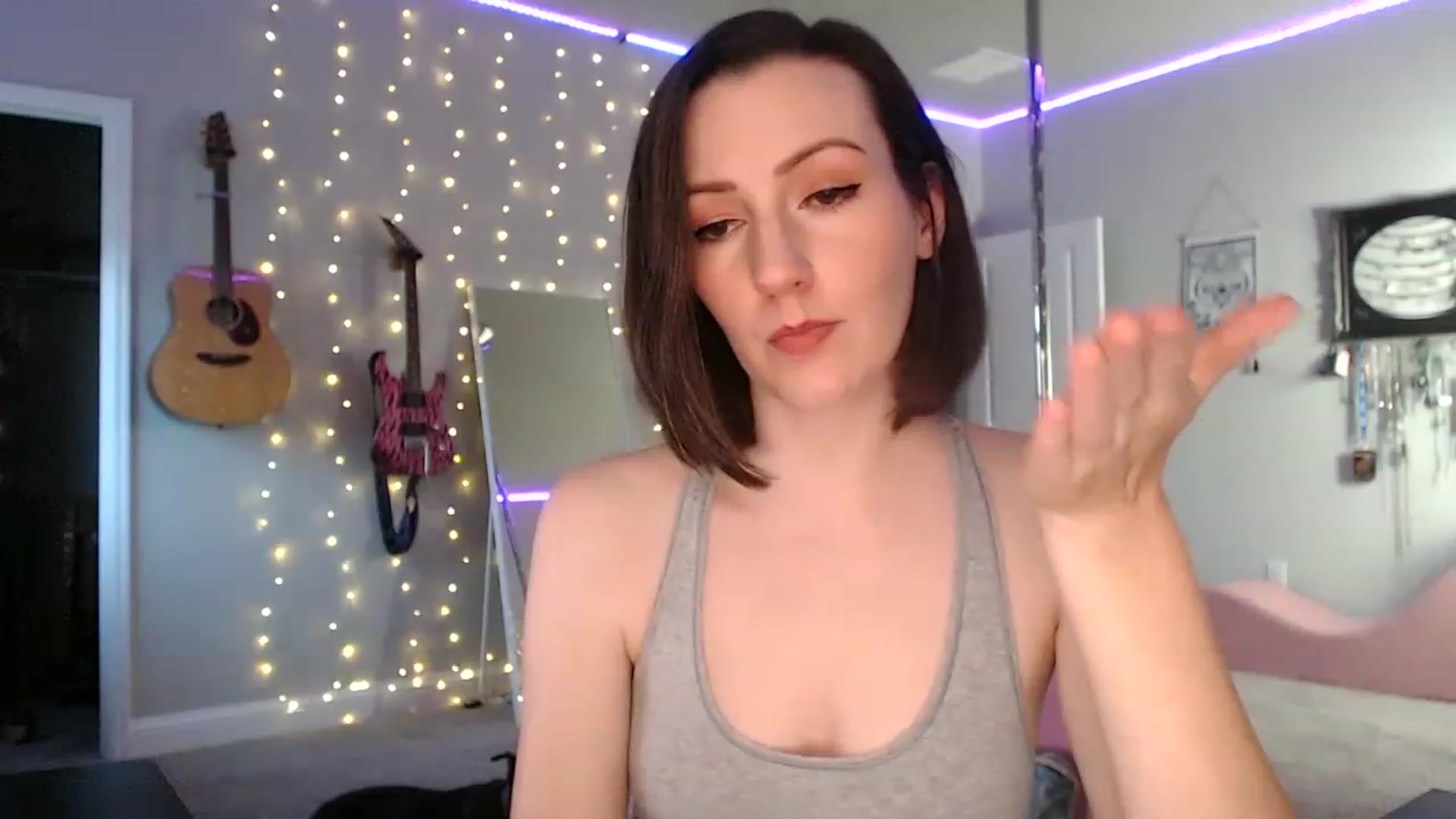 Gallery image thumbnail from MeredithBae's myfreecams stream on, 11/17/2022, 02:25 image 19 of 20