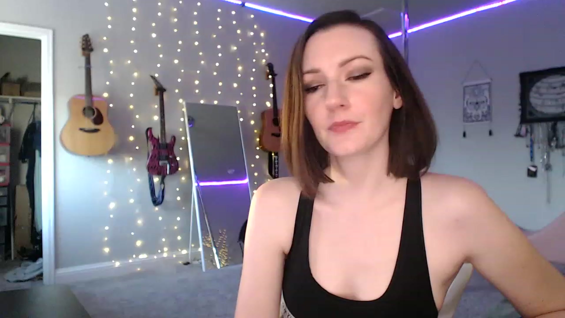 Gallery image thumbnail from MeredithBae's myfreecams stream on, 12/01/2022, 23:12 image 20 of 20