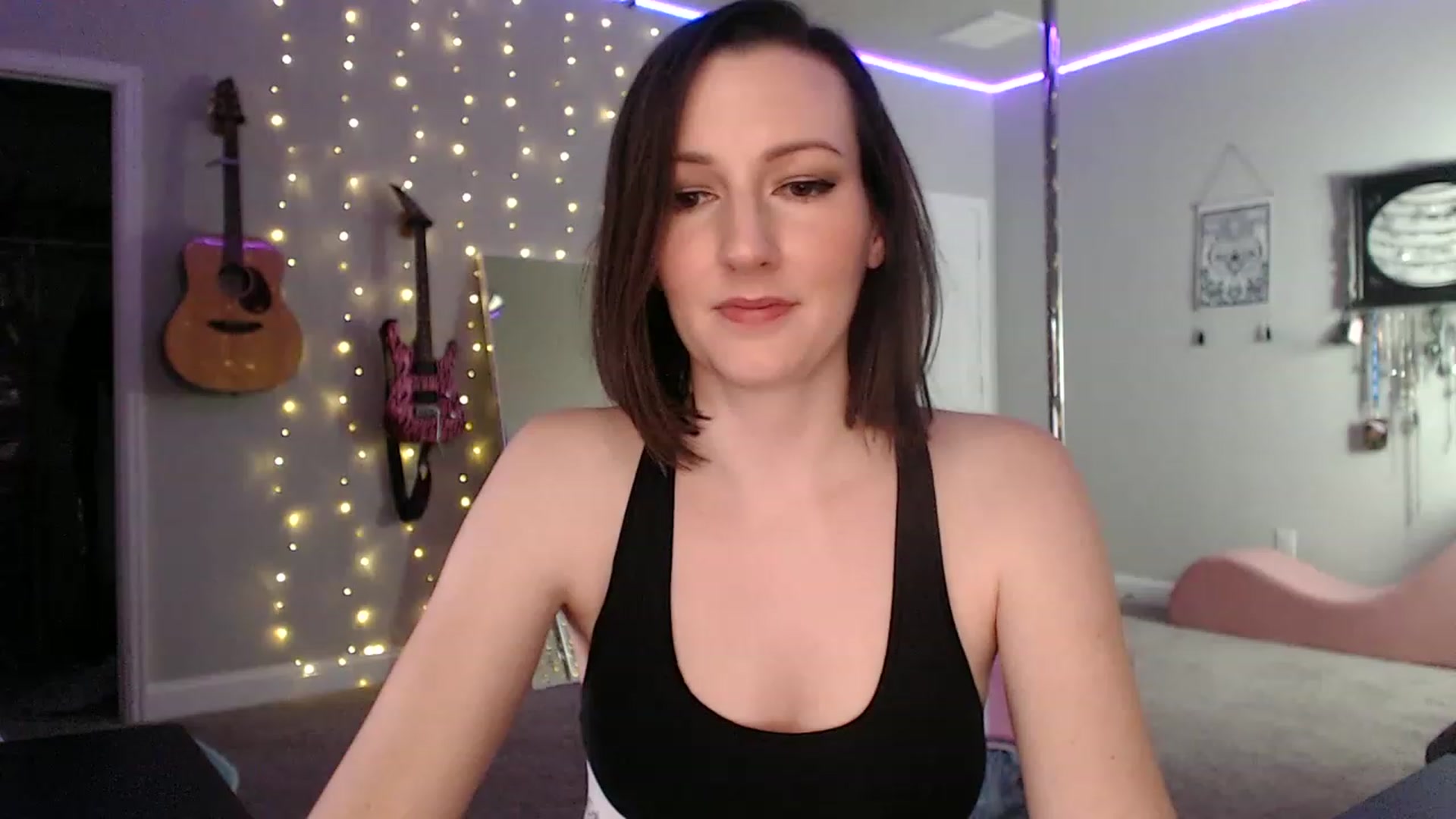 Gallery image thumbnail from MeredithBae's myfreecams stream on, 12/02/2022, 07:37 image 11 of 20