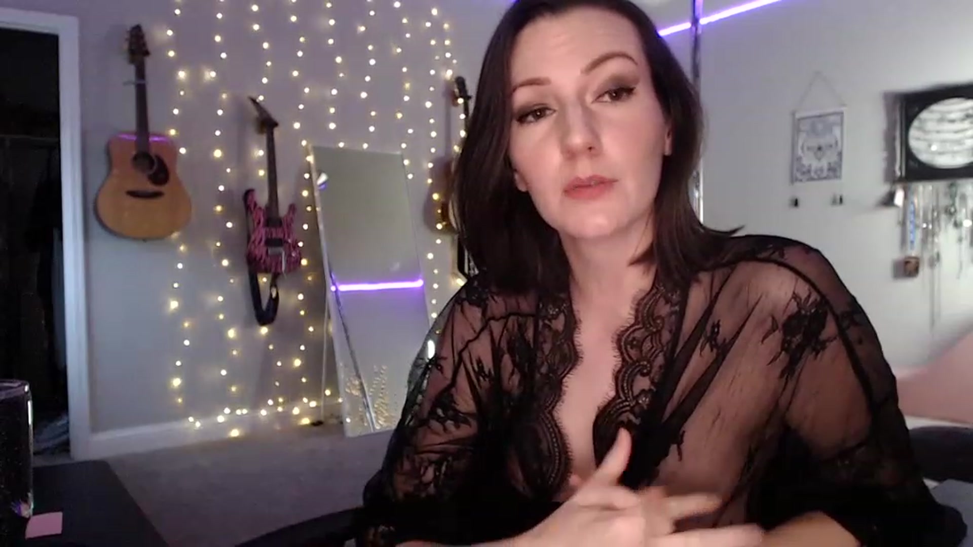 Gallery image thumbnail from MeredithBae's myfreecams stream on, 12/02/2022, 23:19 image 12 of 20