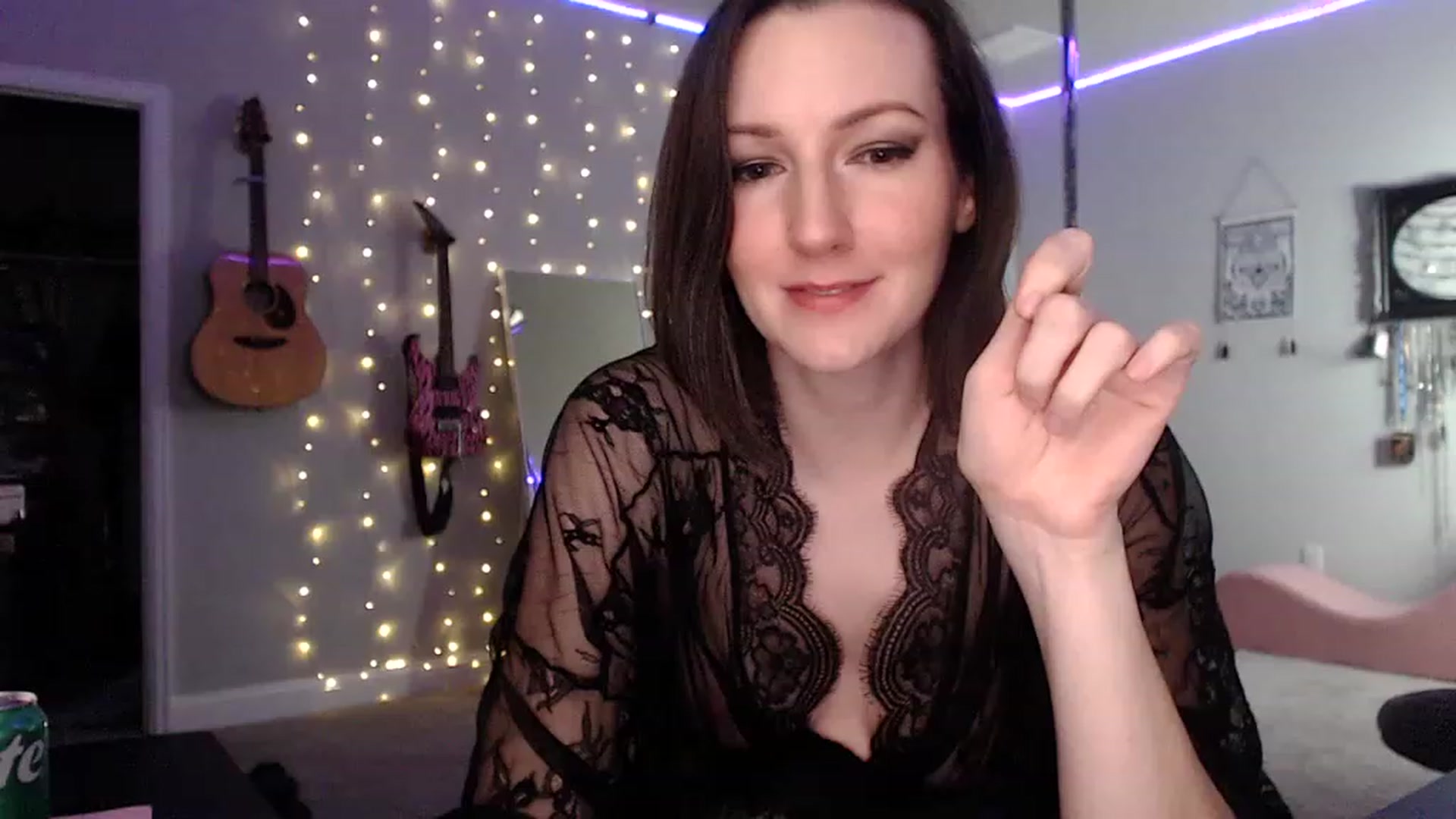 Gallery image thumbnail from MeredithBae's myfreecams stream on, 12/03/2022, 04:52 image 6 of 20
