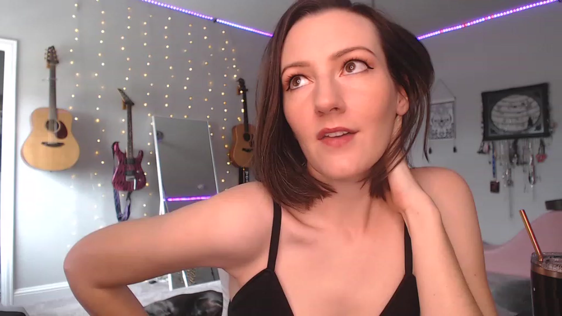 Gallery image thumbnail from MeredithBae's myfreecams stream on, 12/06/2022, 20:35 image 7 of 20