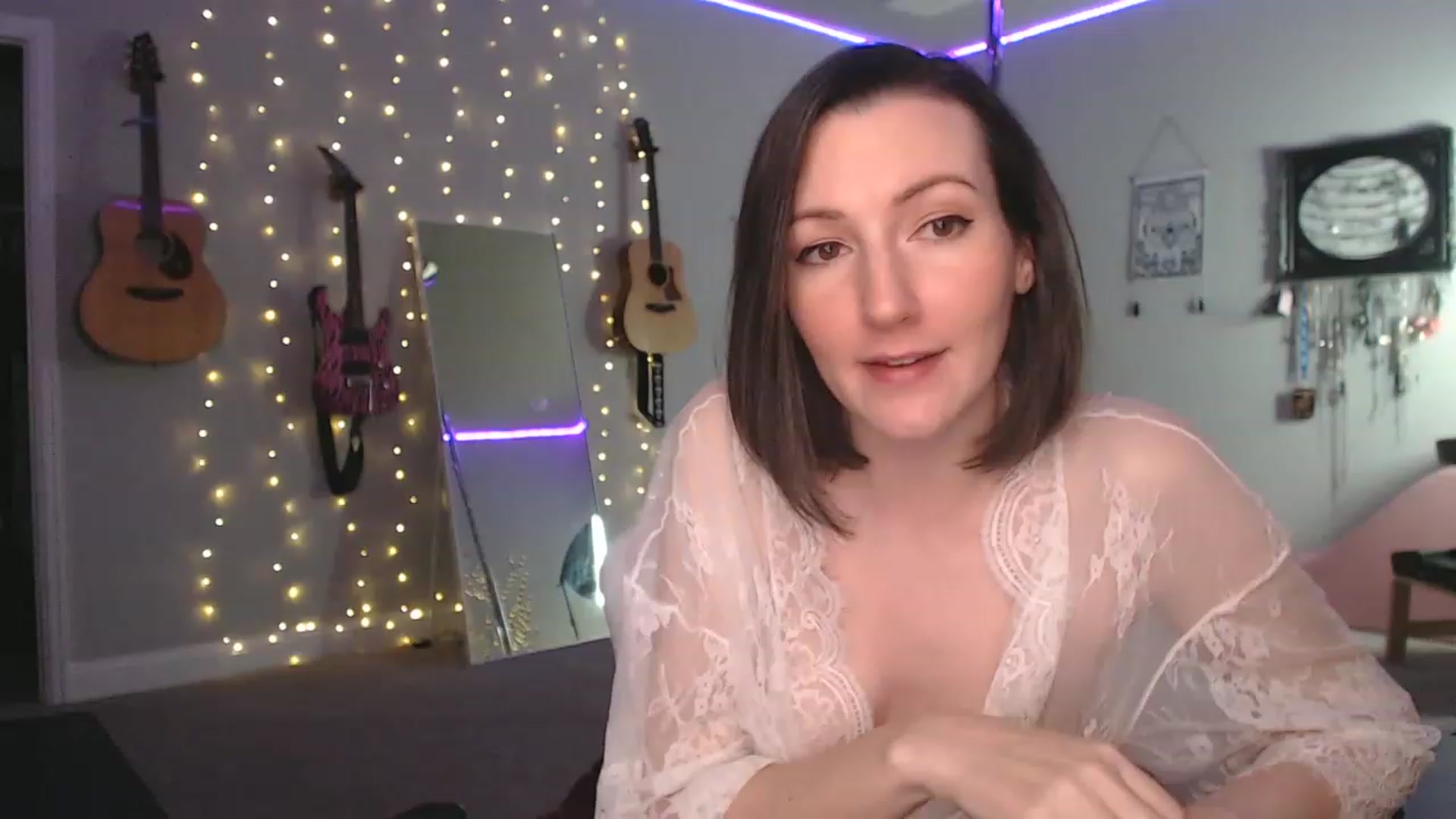 Gallery image thumbnail from MeredithBae's myfreecams stream on, 12/08/2022, 06:12 image 7 of 20