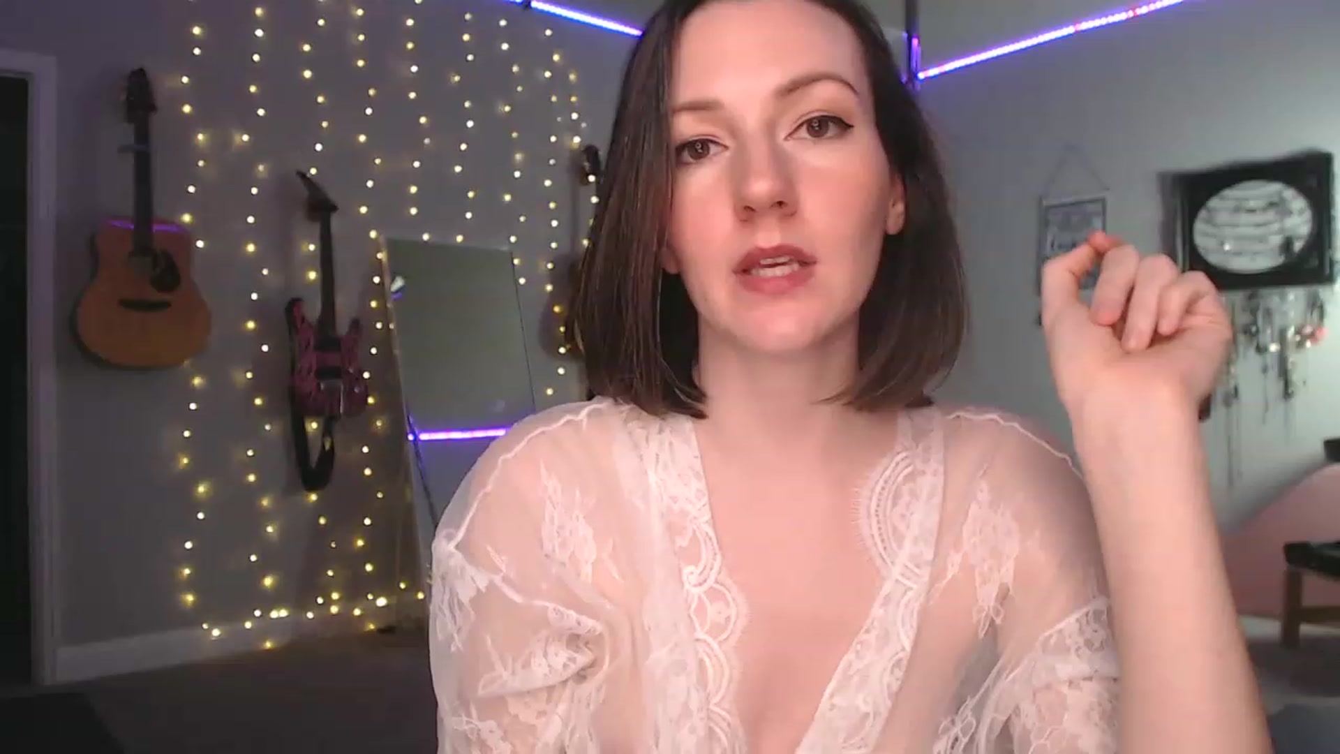 Gallery image thumbnail from MeredithBae's myfreecams stream on, 12/08/2022, 06:52 image 4 of 20