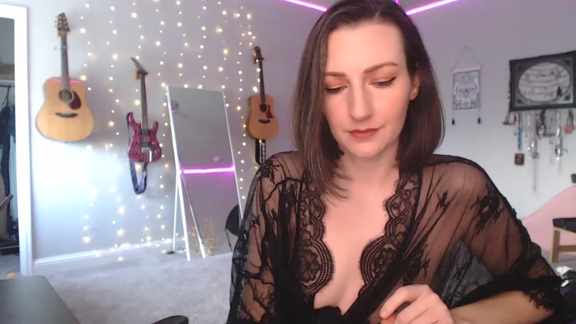 Gallery image thumbnail from MeredithBae's myfreecams stream on, 12/09/2022, 22:13 image 12 of 20